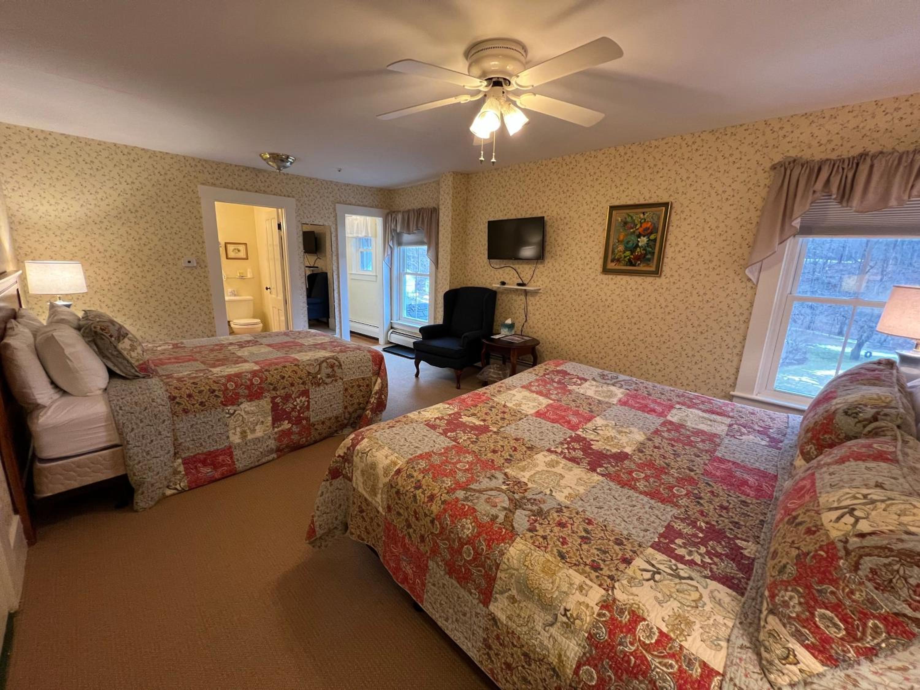 Luxury Quadruple Room - Photo 3