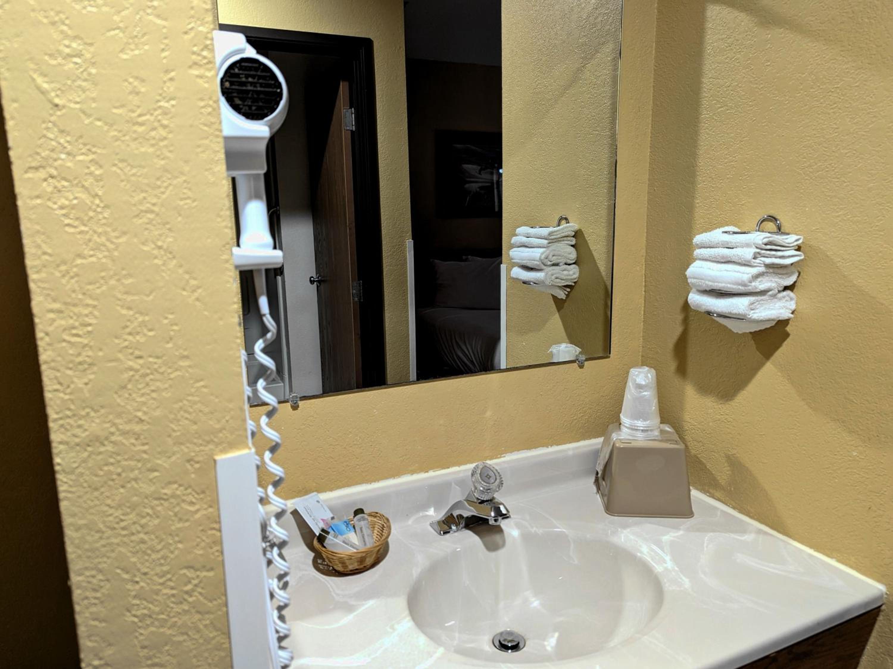Budget Double Room photo 2