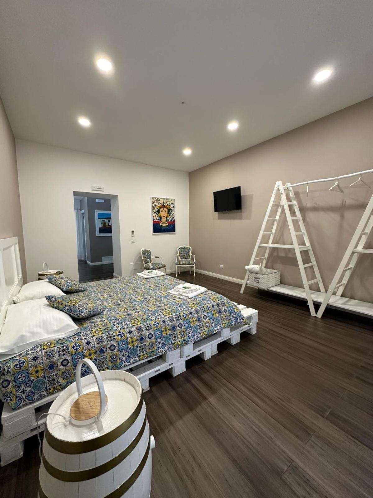 Triple Room - Photo 11