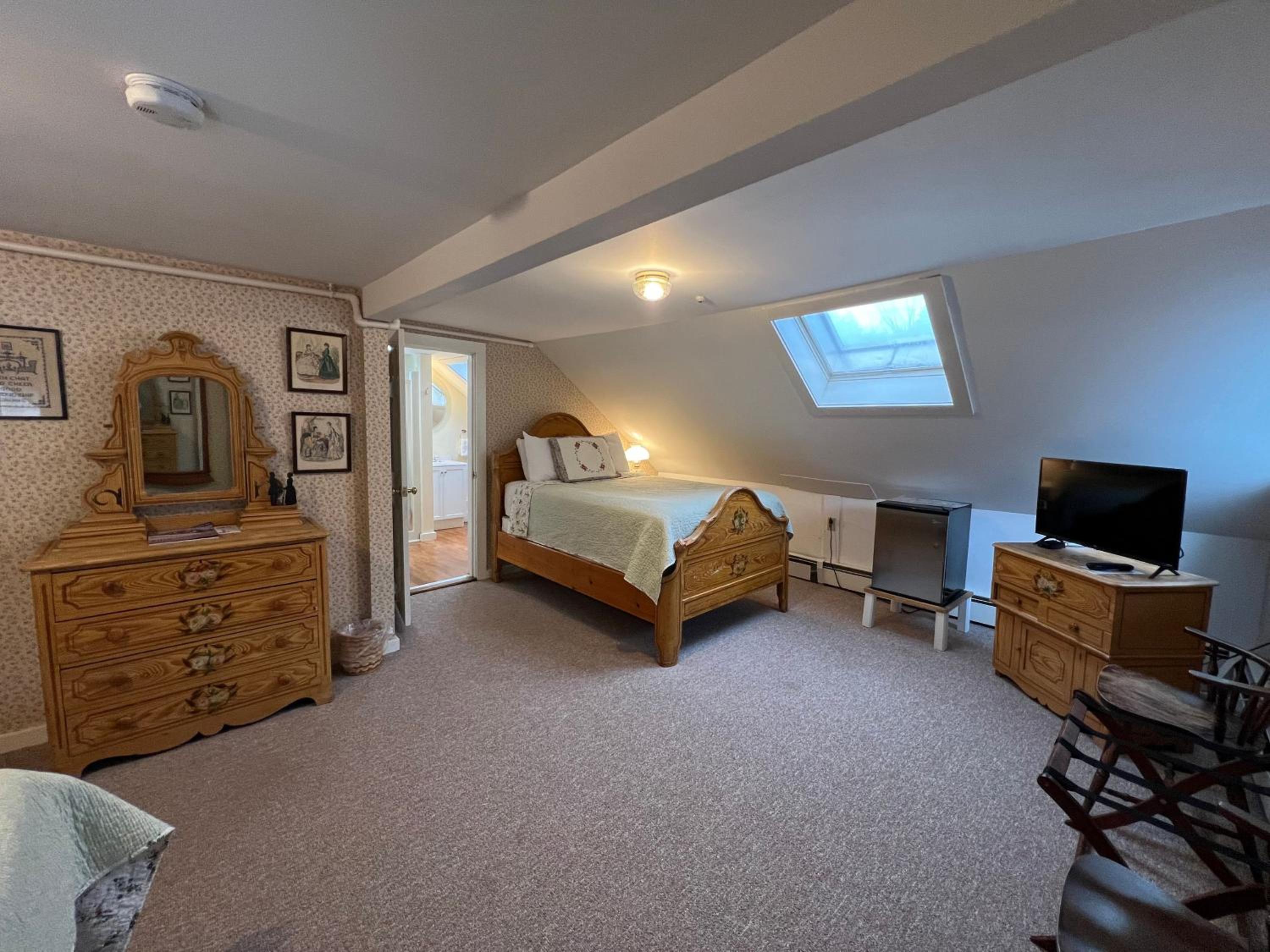Deluxe Quadruple Room - Photo 3