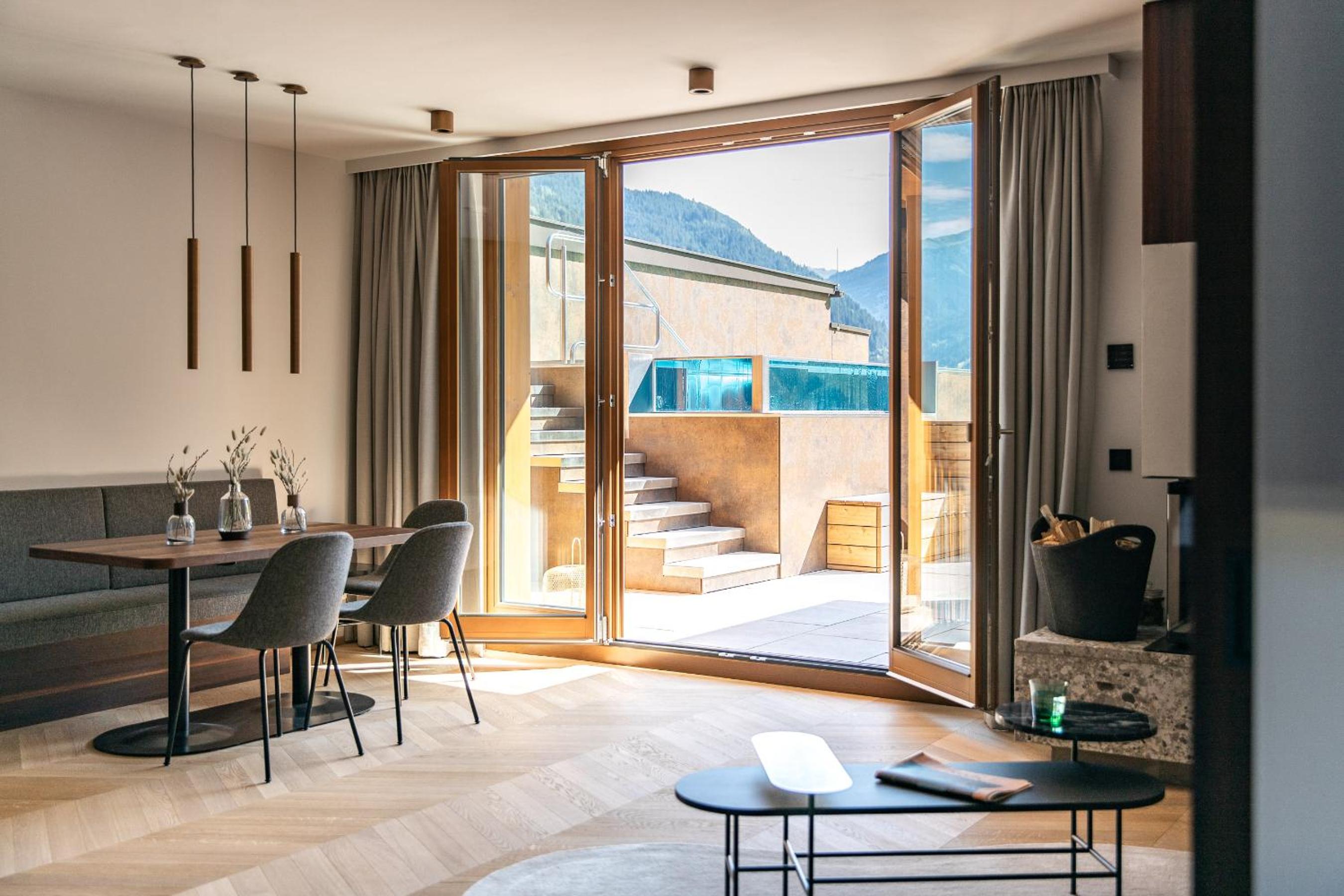 Junior Suite with Private Pool photo 2