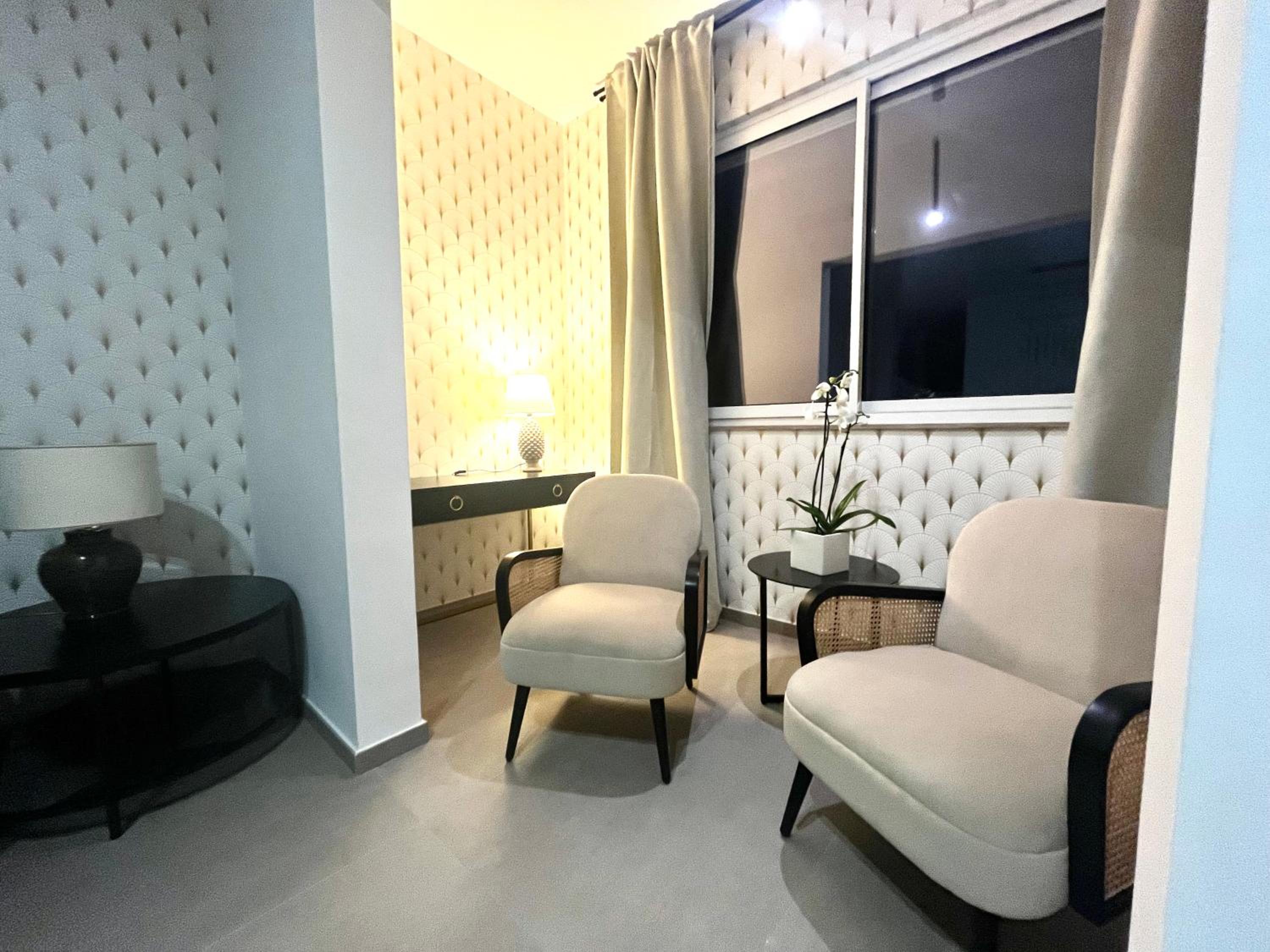 One-Bedroom Apartment - Photo 7
