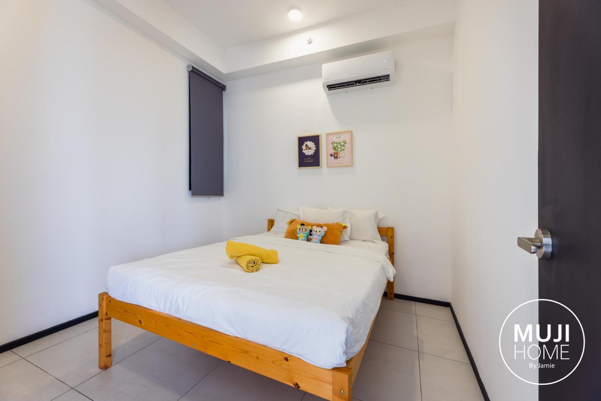 Three-Bedroom Apartment photo 2
