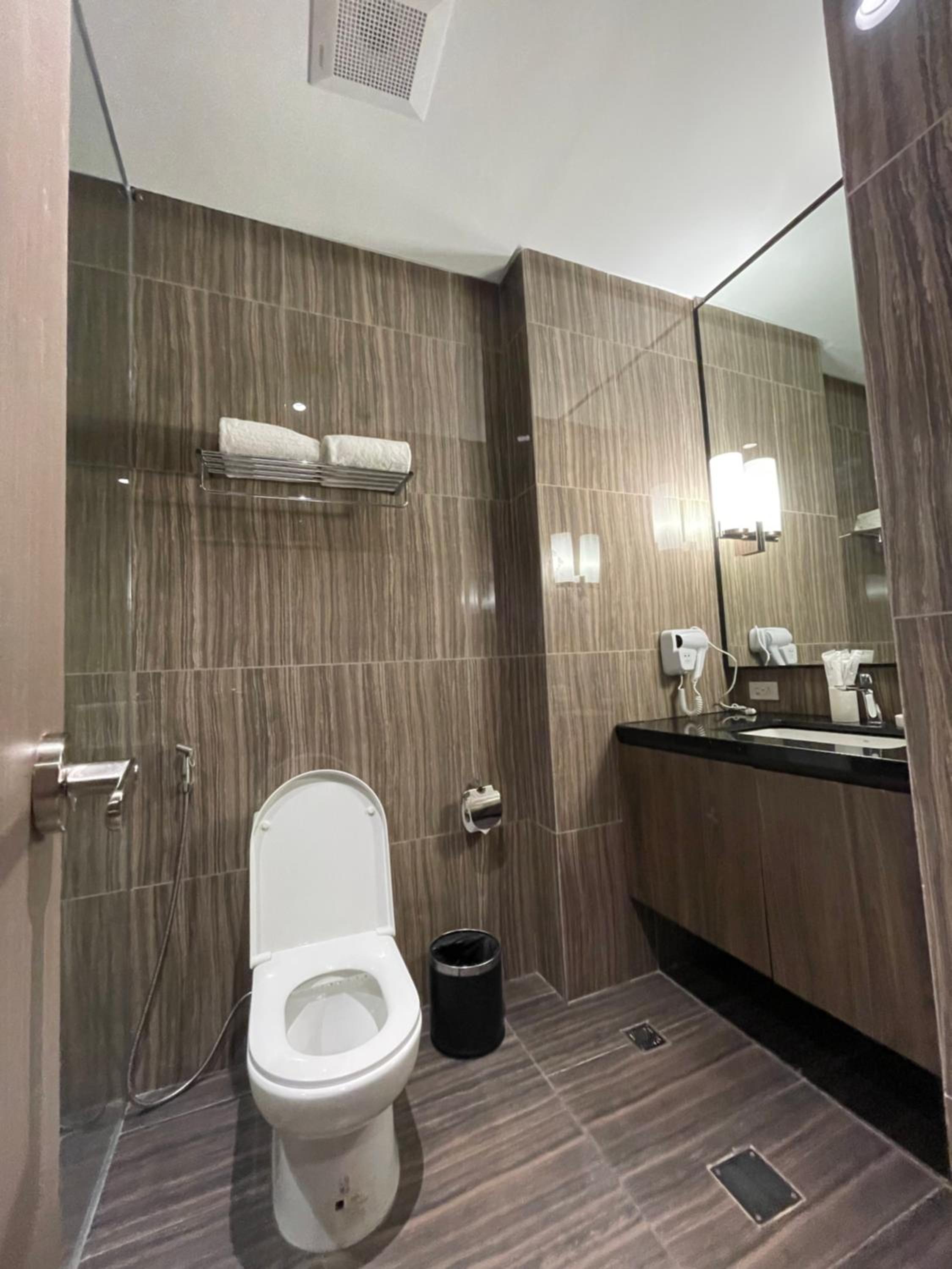 Family Room - Photo 7