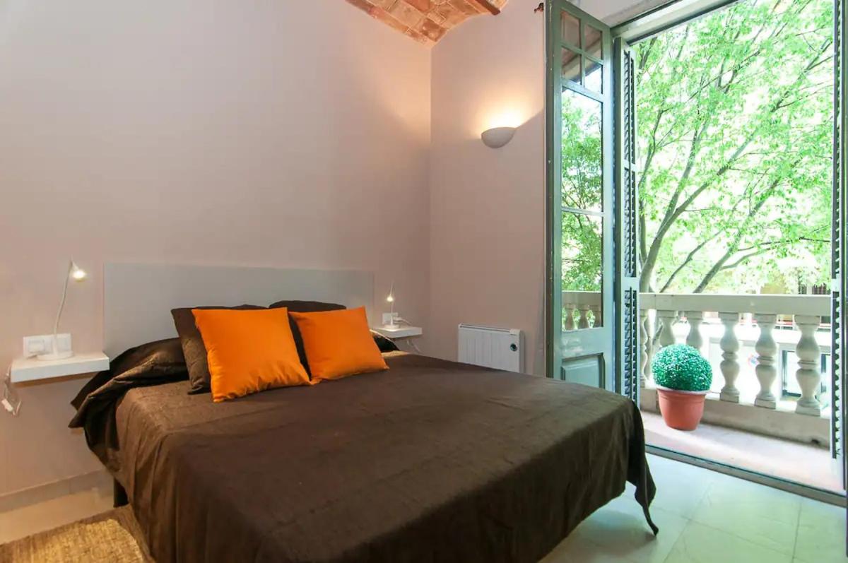 Apartment with Balcony photo 3