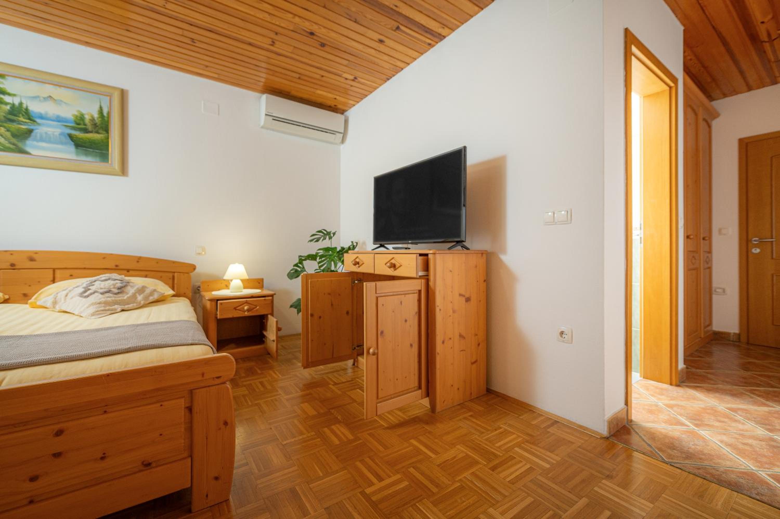 Triple Room with Terrace photo 2