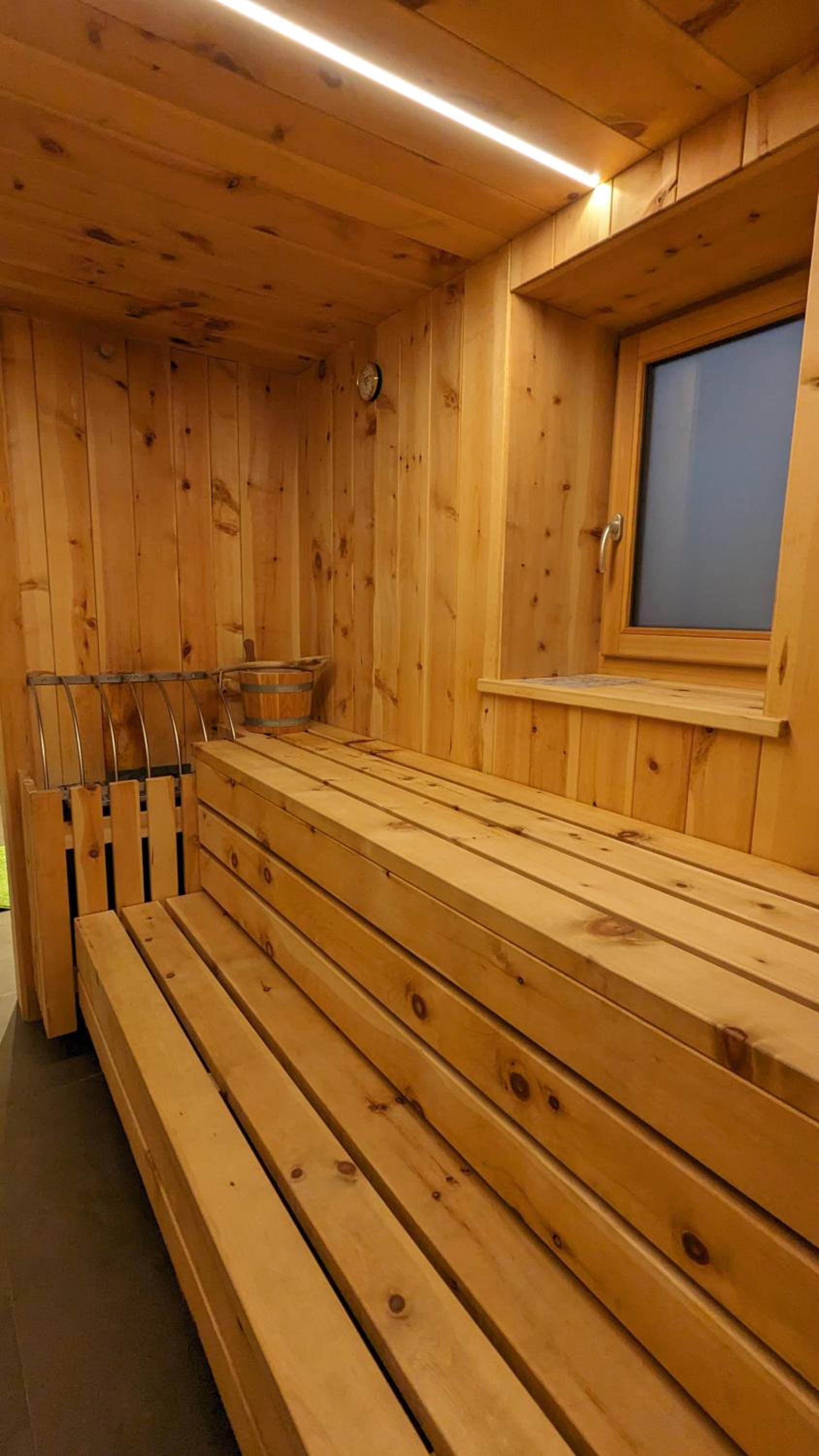 Apartment with Sauna - Photo 14