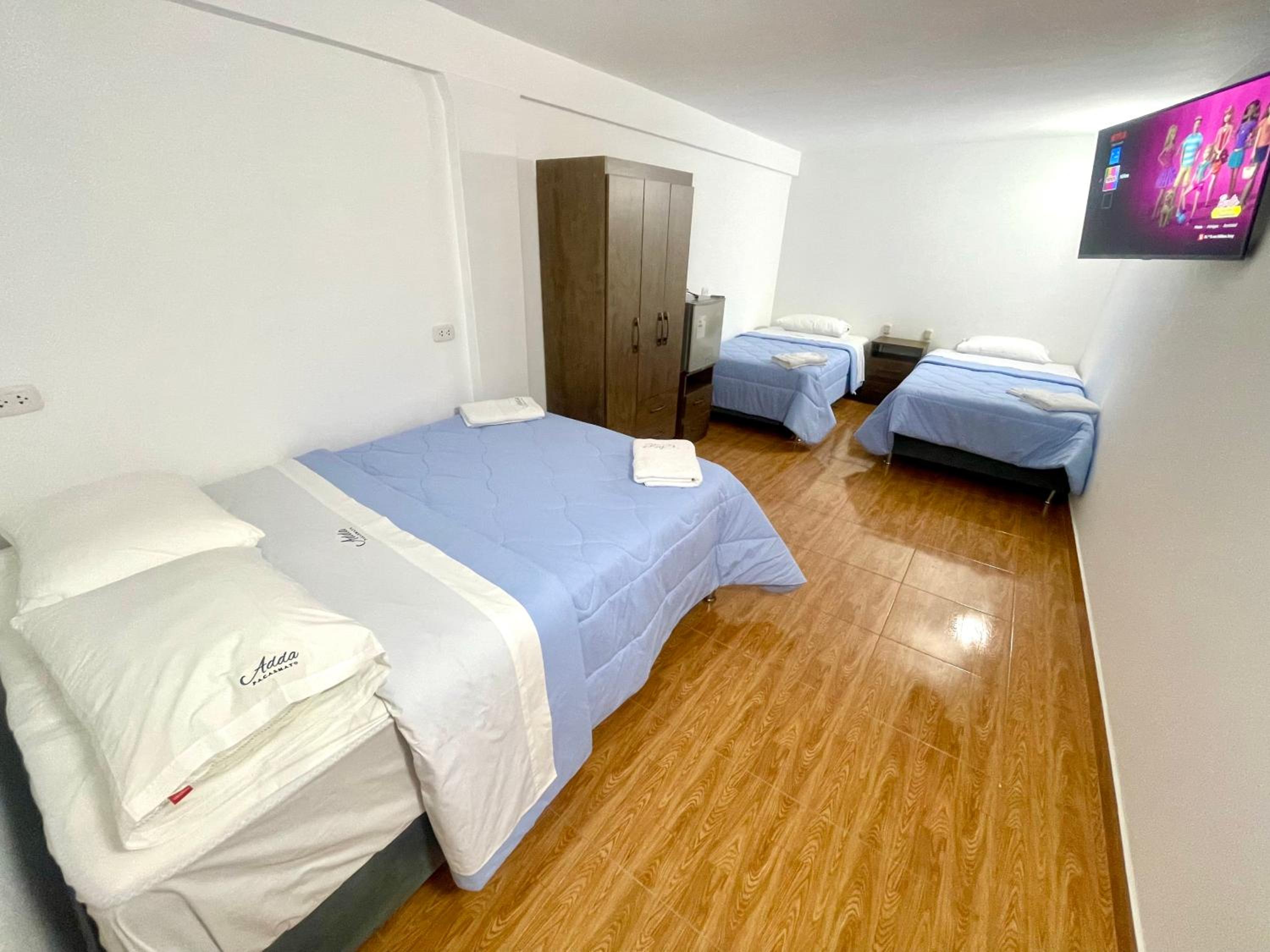 Quadruple Room with Private Bathroom