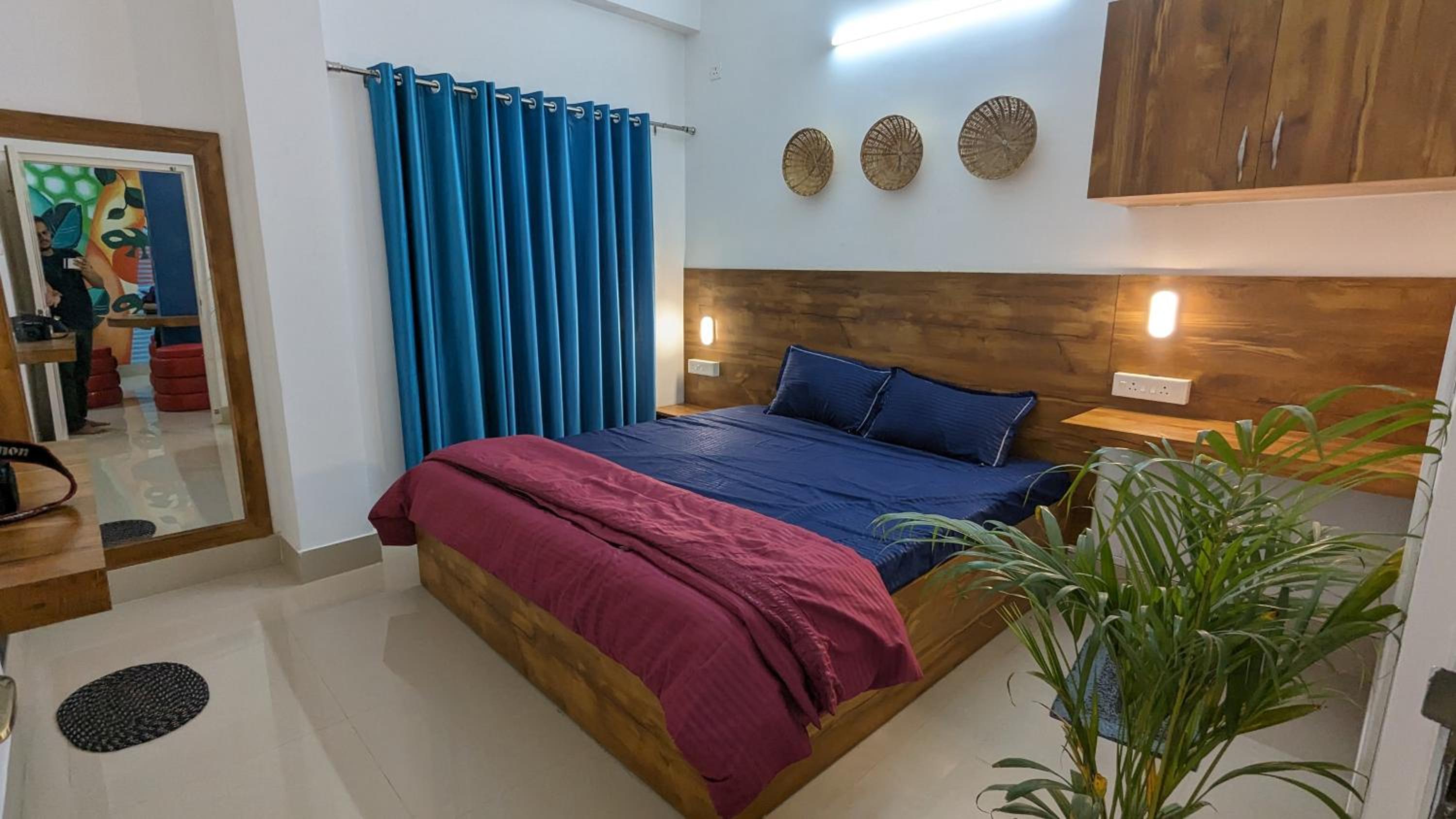 Large Double Room - Photo 1