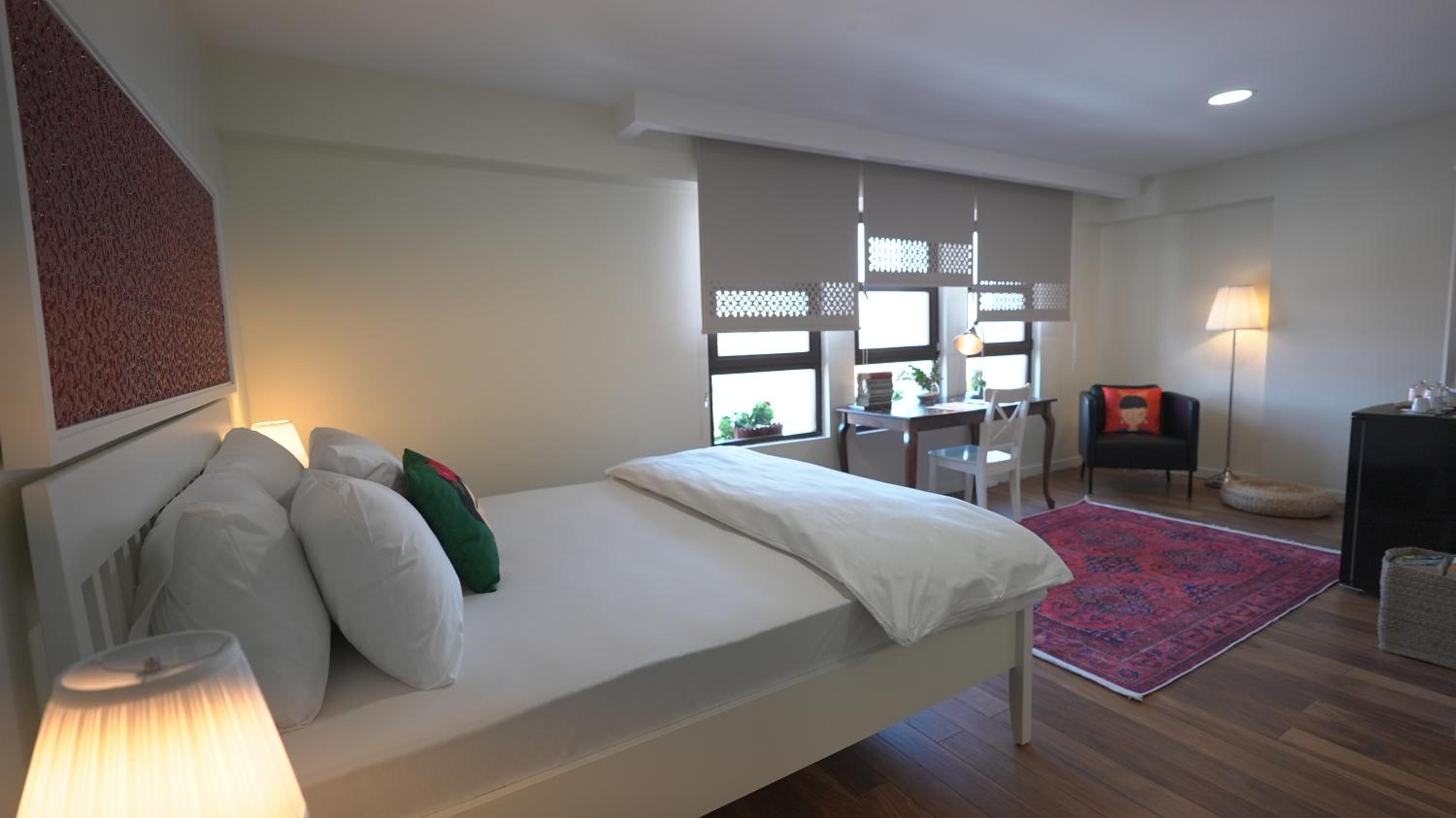 Deluxe Room - Photo 28