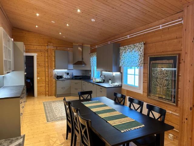 Villa photo 3
