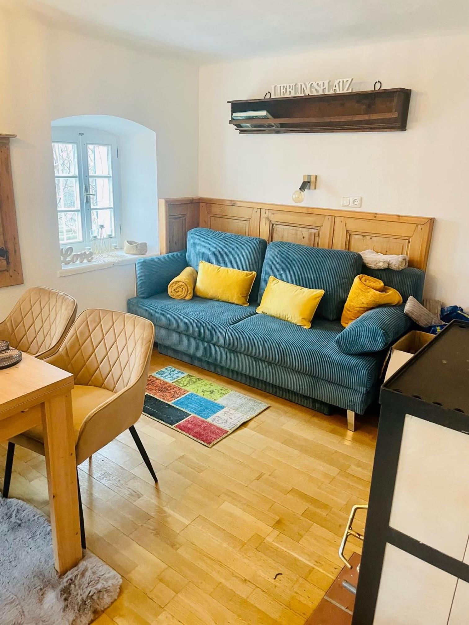 One-Bedroom Apartment photo 1