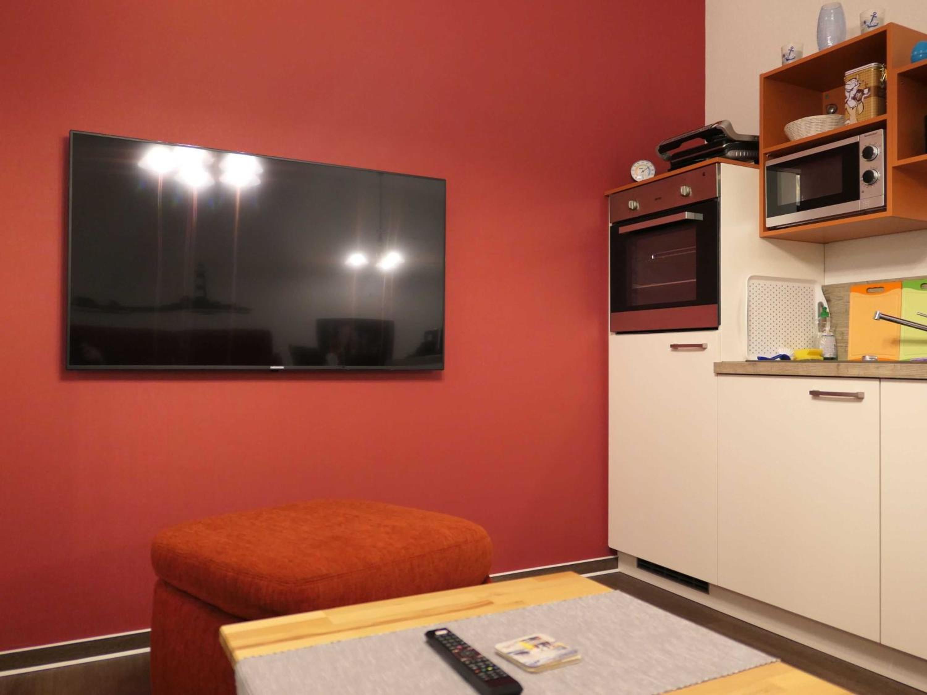 One-Bedroom Apartment with Balcony photo 1