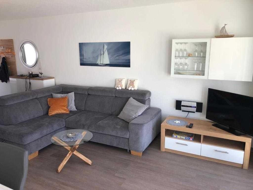 One-Bedroom Apartment with Terrace photo 1