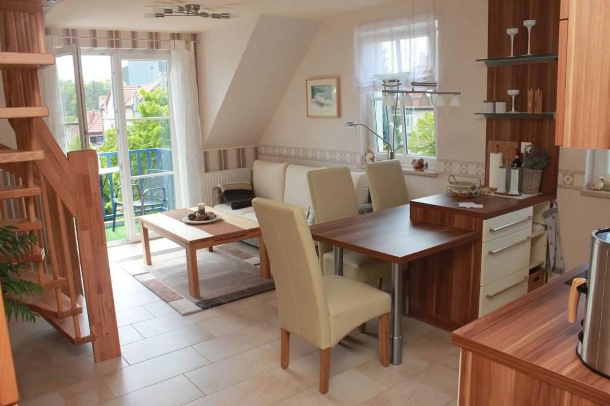 Two-Bedroom Apartment with Balcony photo 3