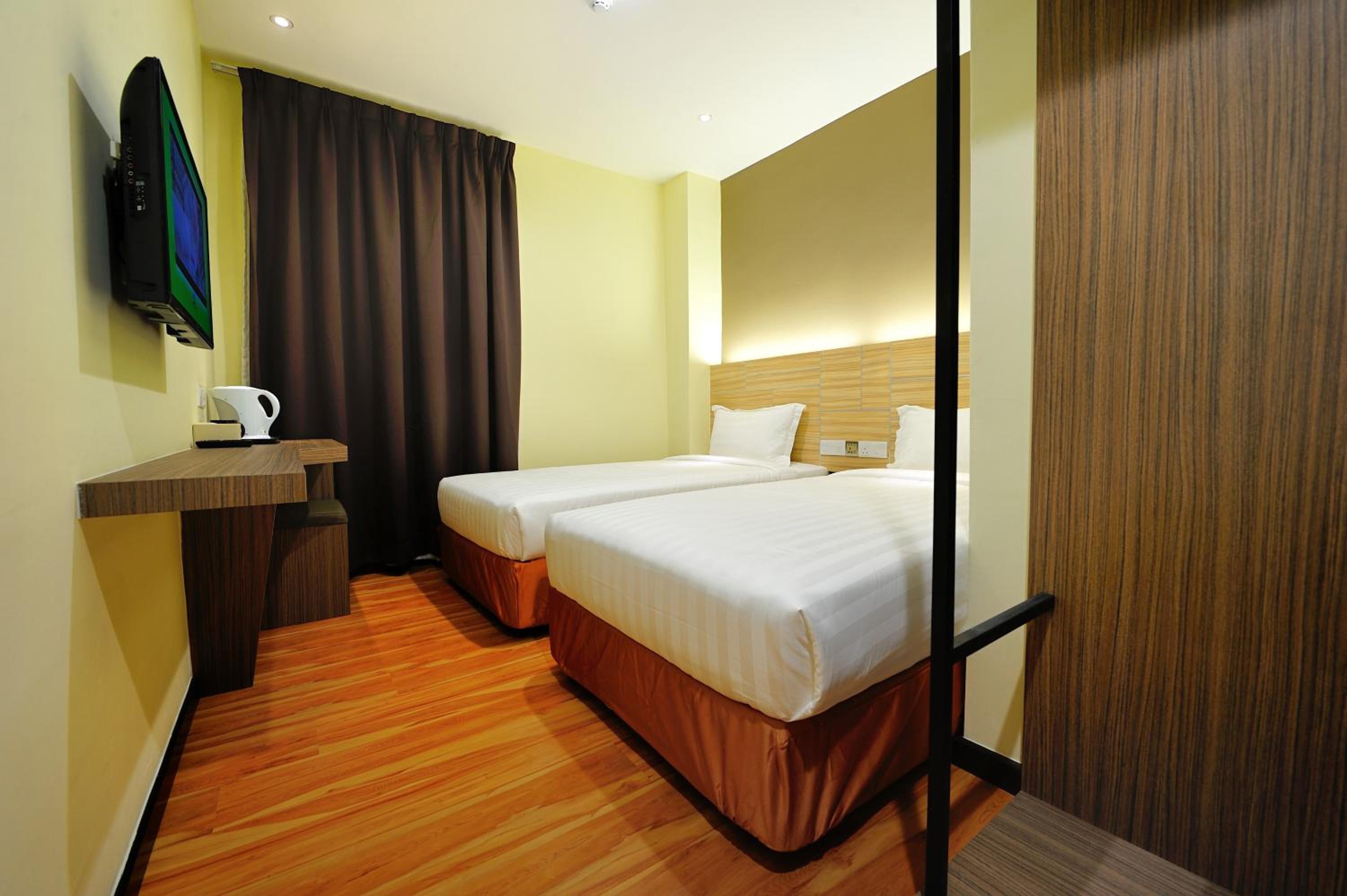 Superior Twin Room - Photo 1