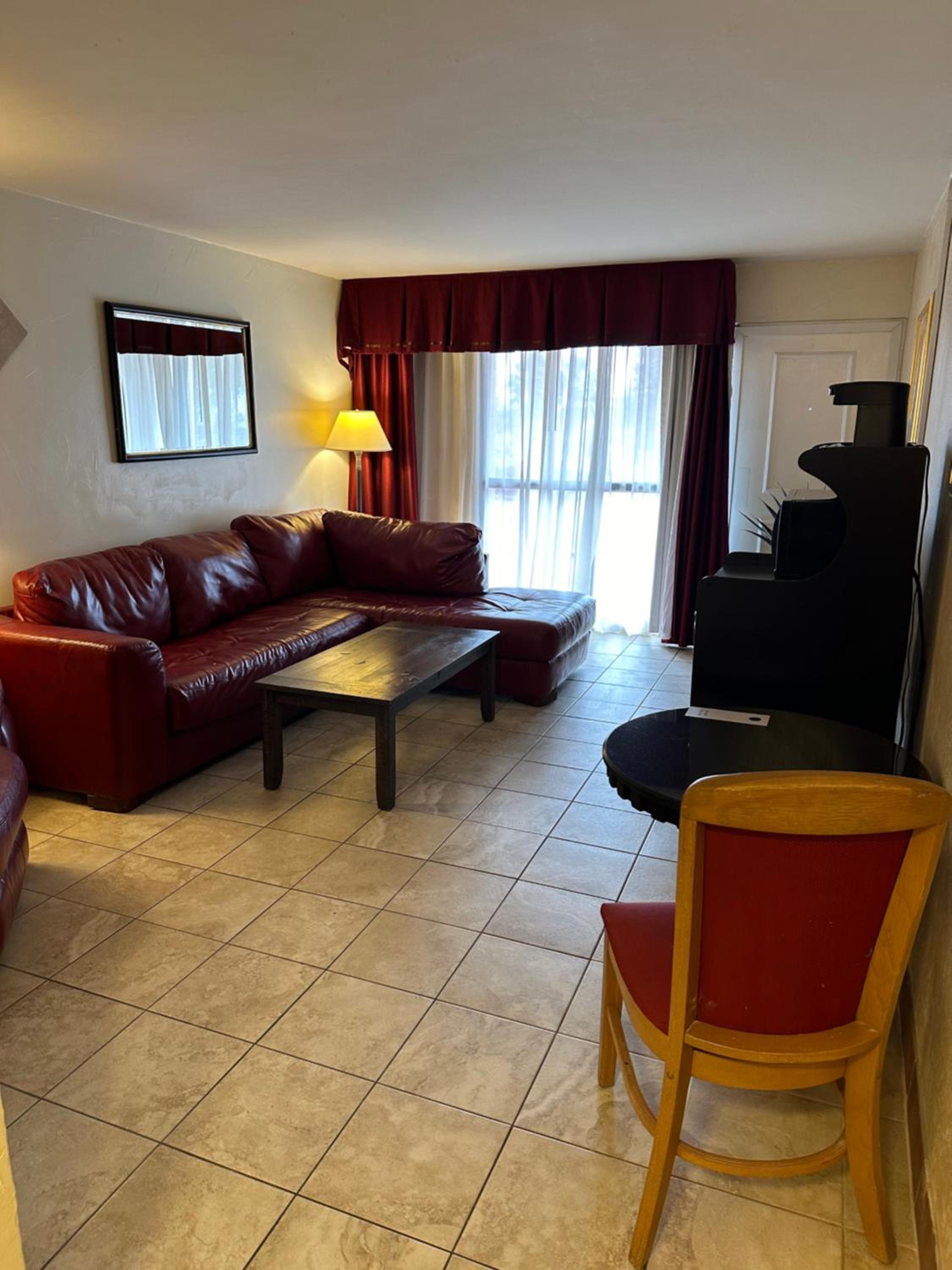 King Studio Suite - Non-Smoking - Photo 1