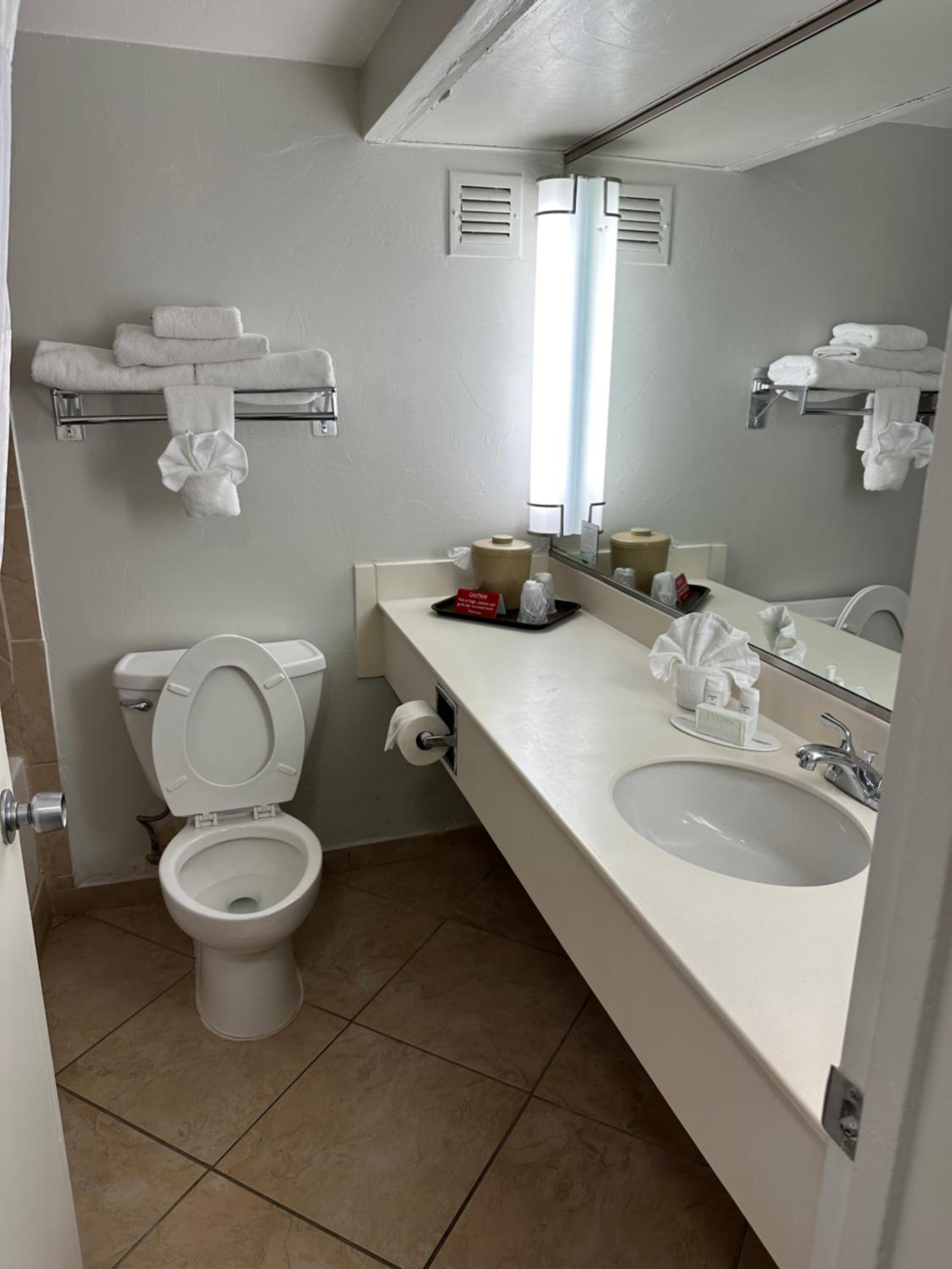 2 Queen Beds, Deluxe Room, Non-Smoking - Photo 4