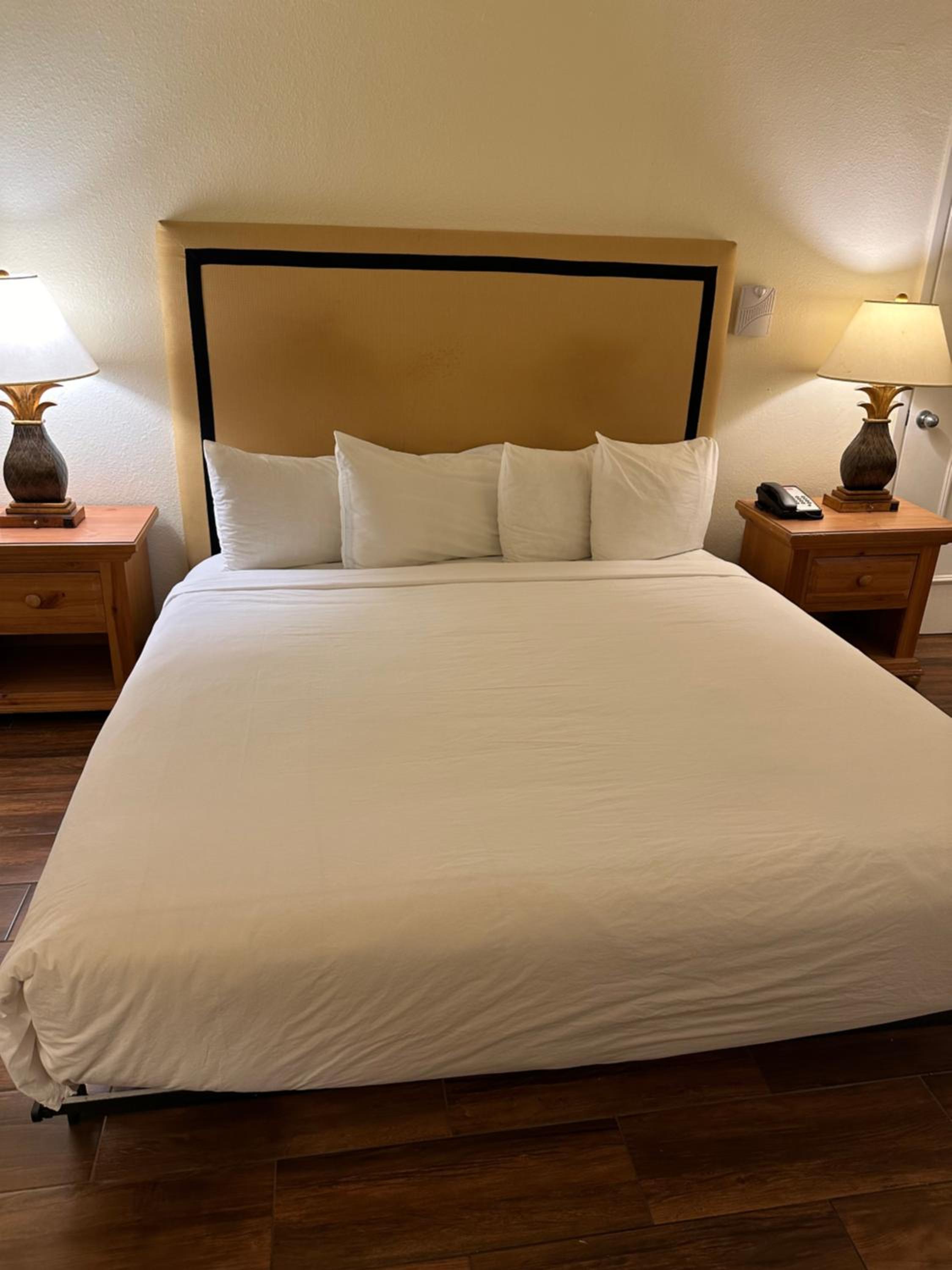 King Room - Disability Access/Non-Smoking - Photo 1