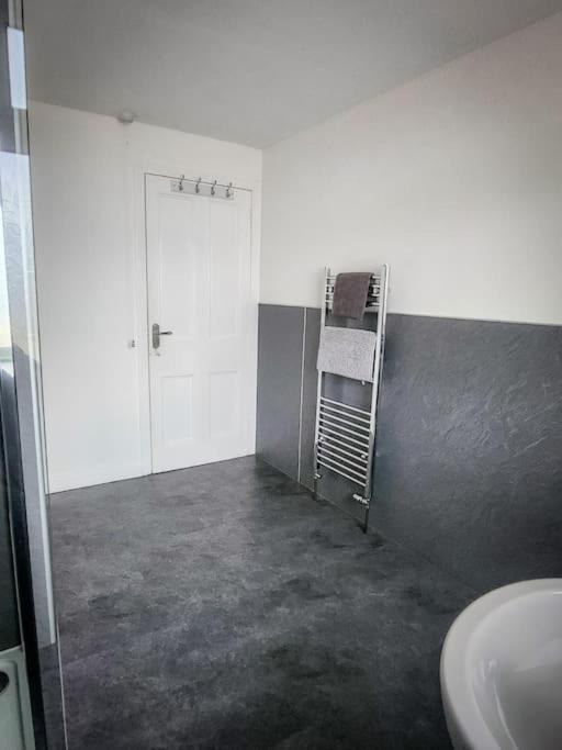Two-Bedroom House photo 3