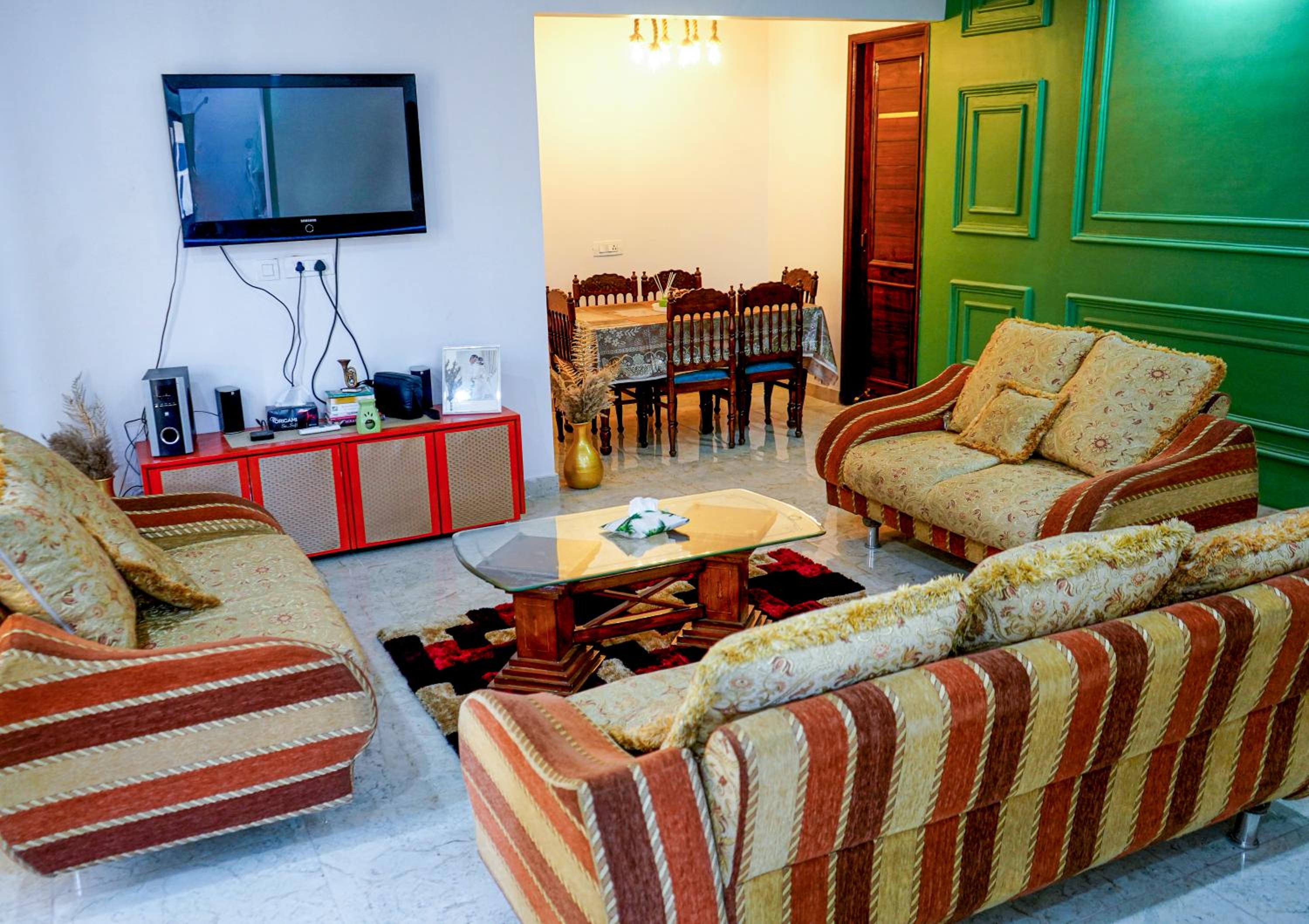Superior Villa photo 2