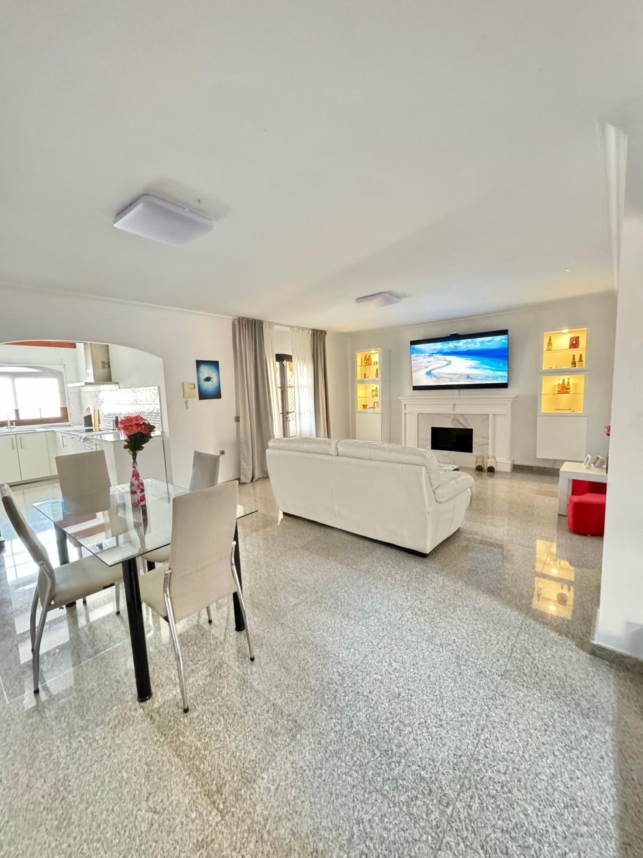 Villa de Tres Habitaciones