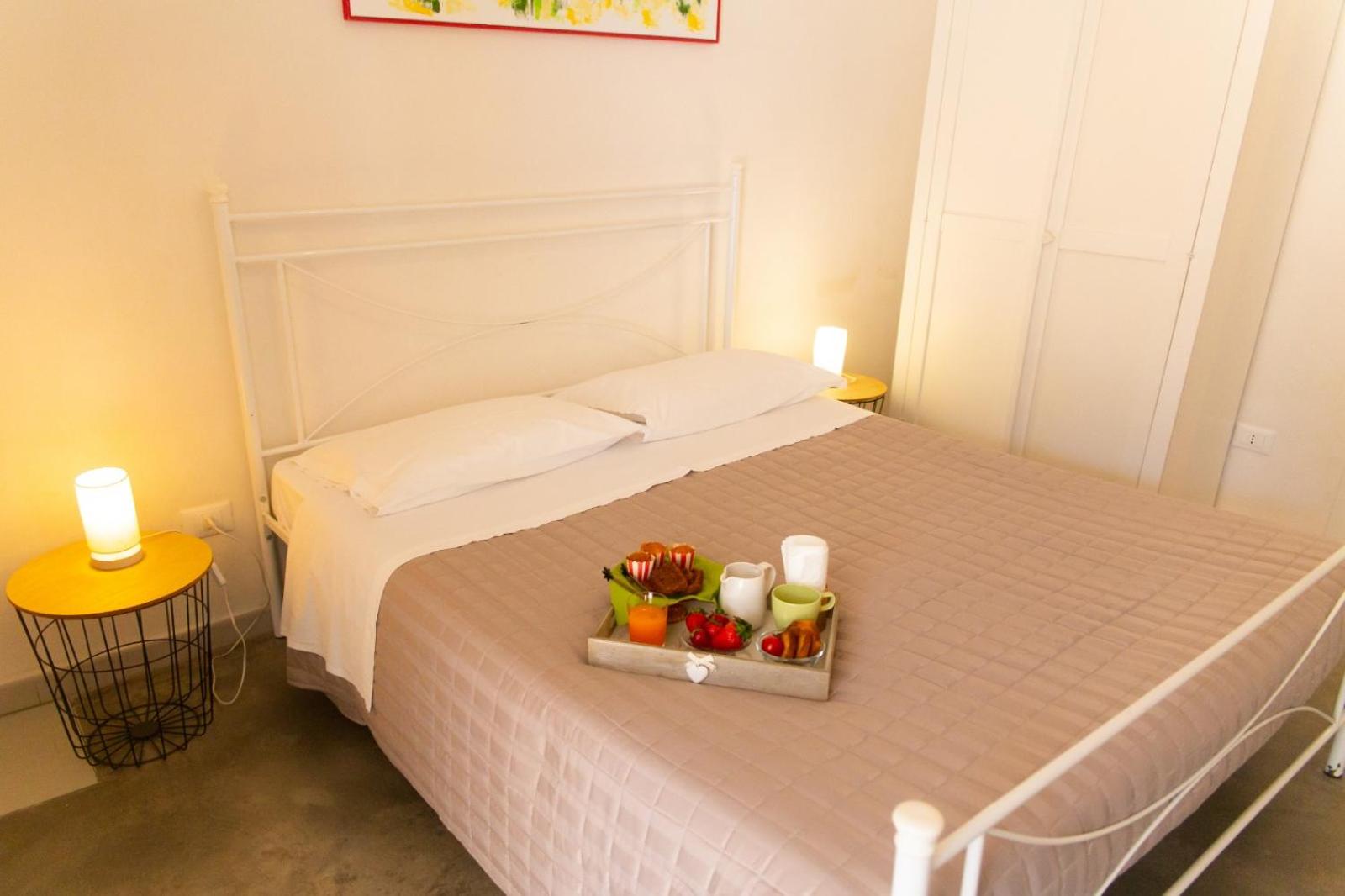 Double or Twin Room with Extra Bed - Photo 1