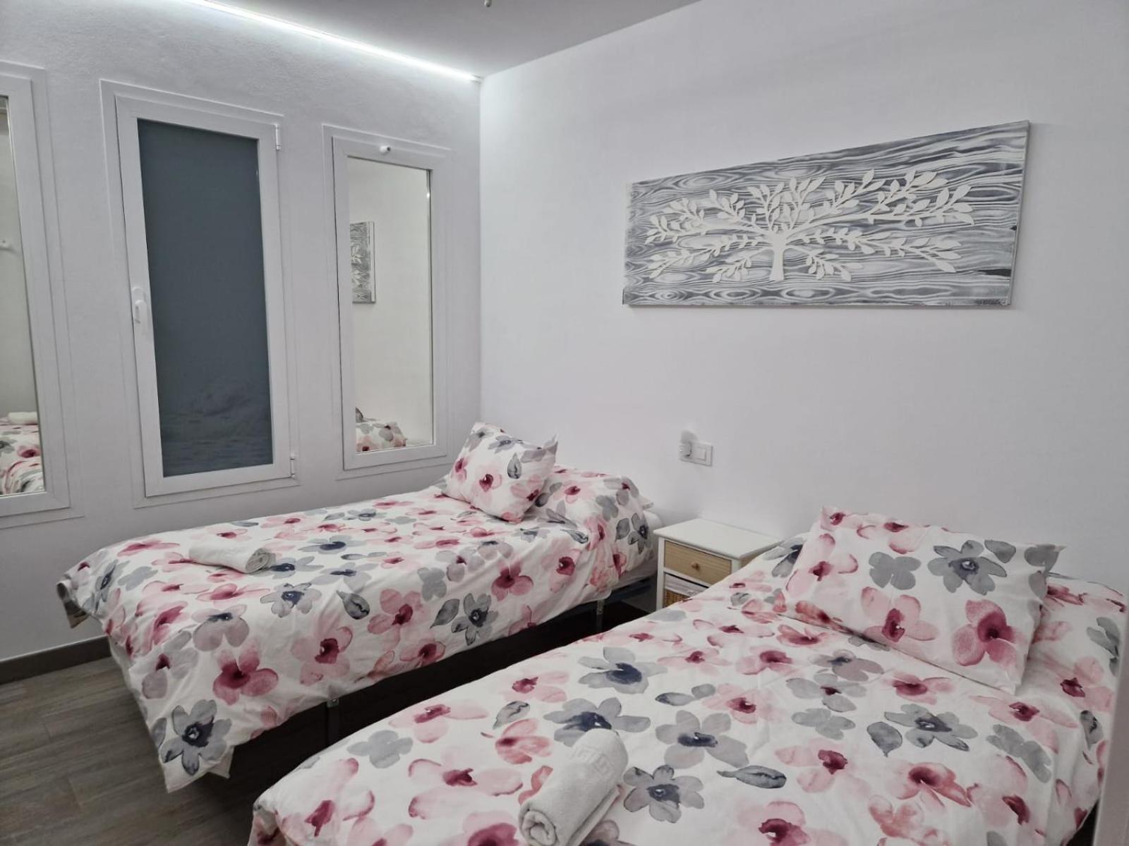 Two-Bedroom House photo 3