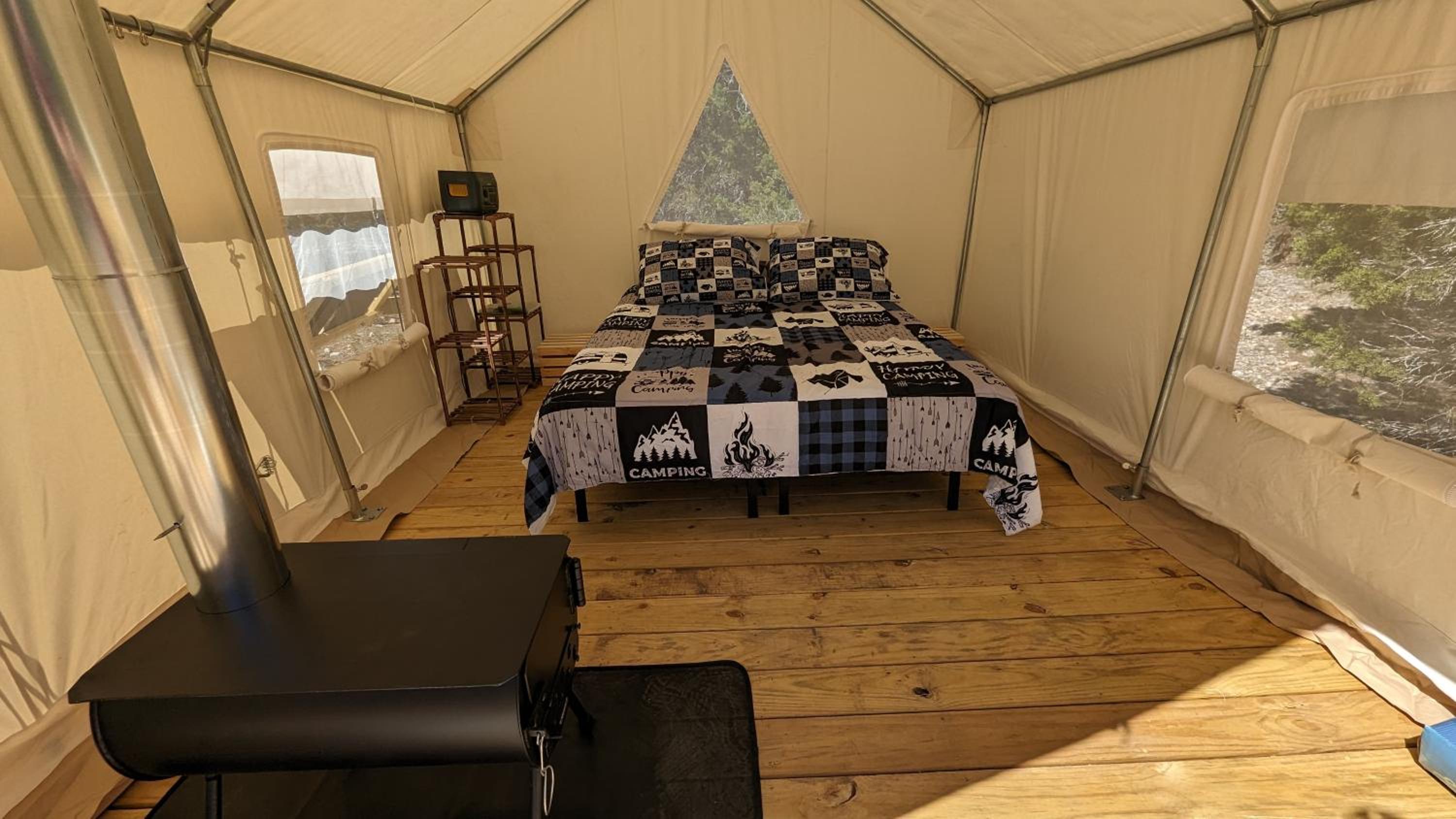 Tent - Photo 1