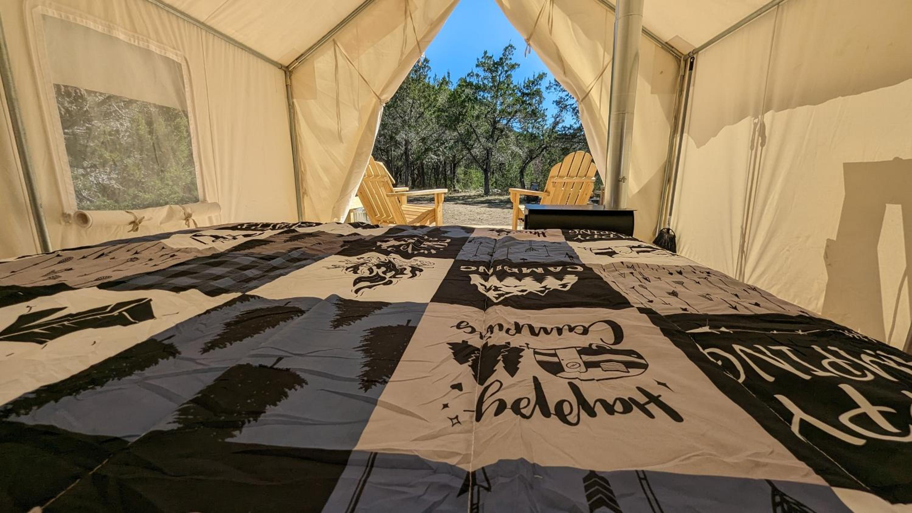 Tent - Photo 2