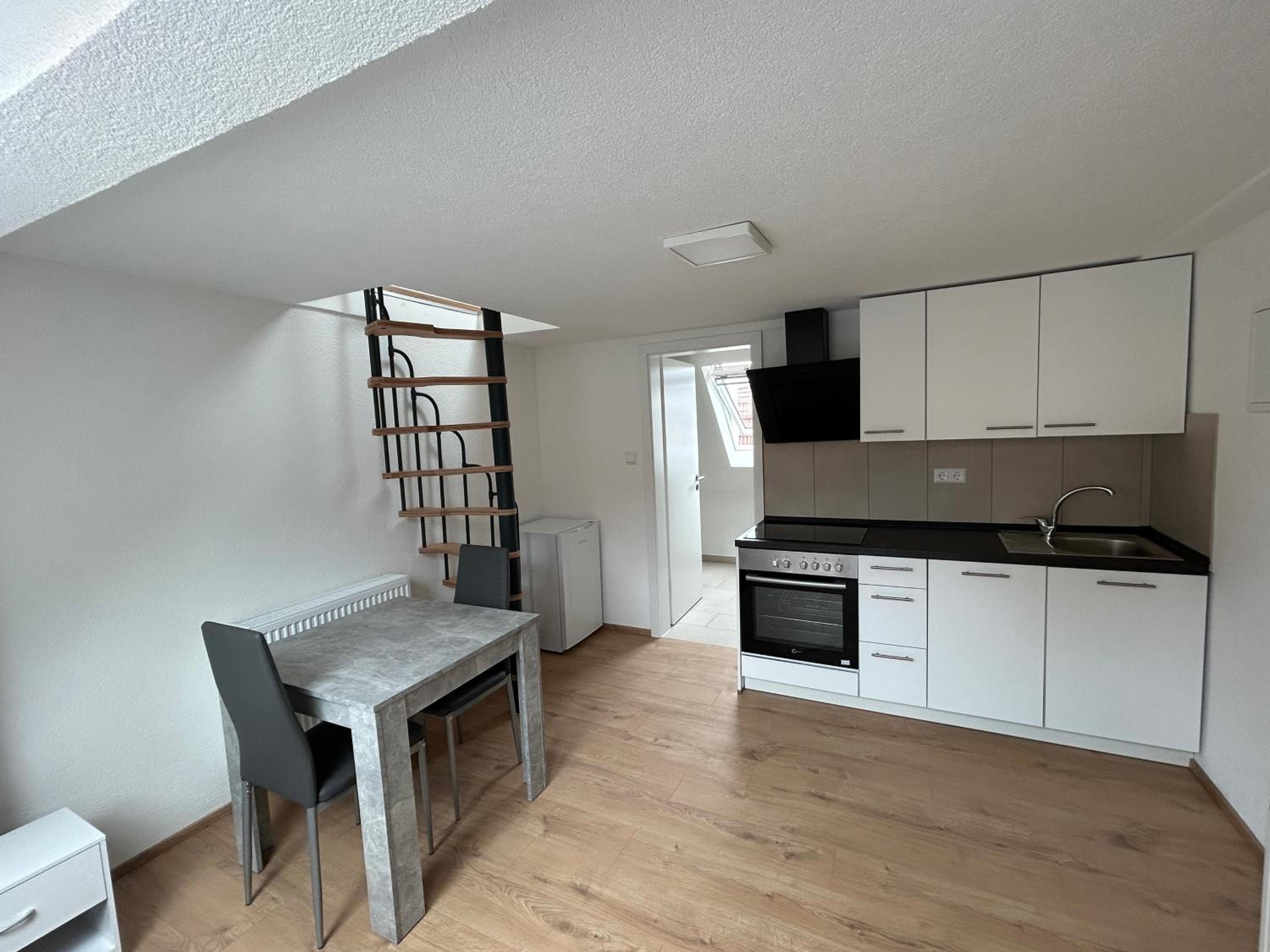 Studio Apartment photo 3