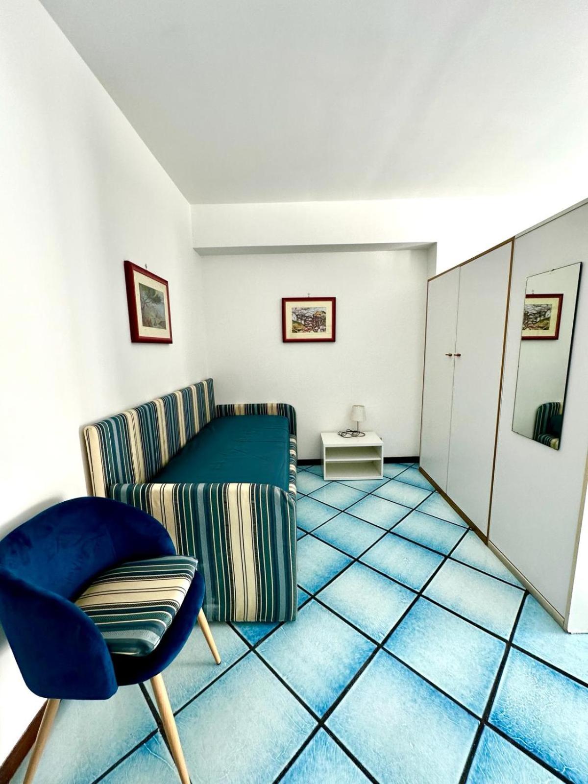 Triple Room - Photo 3