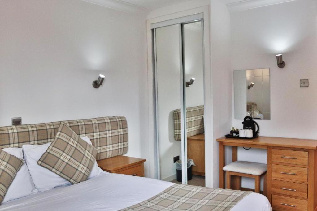 Loch View Double Room