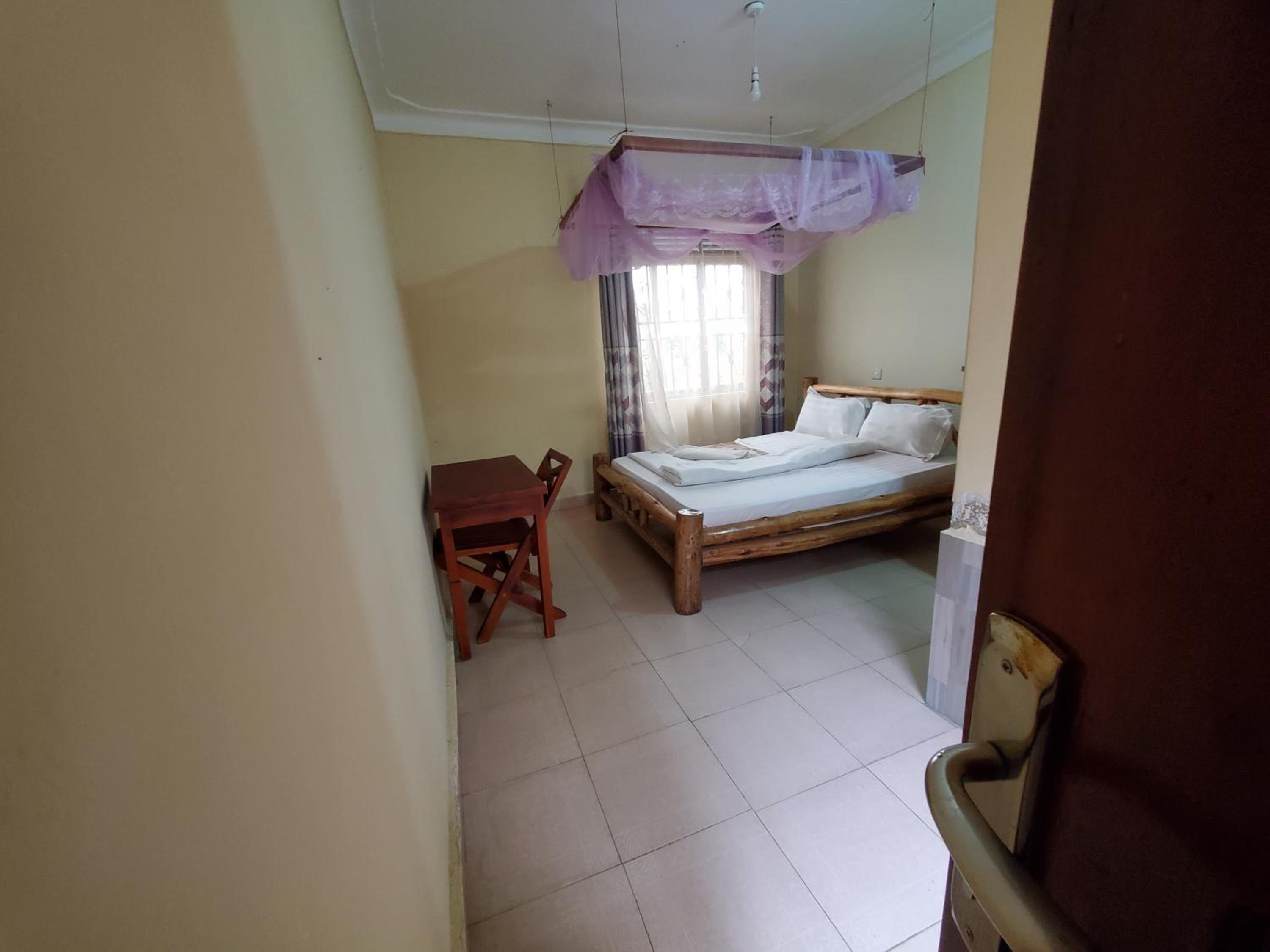 Deluxe King Room photo 2