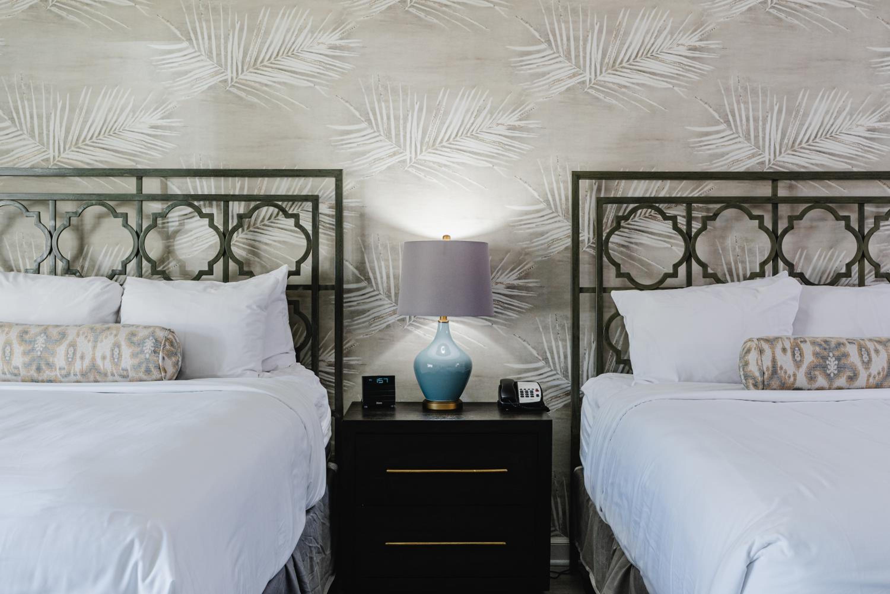 Deluxe Room Non- Lakeview with Two Queen Beds photo 1