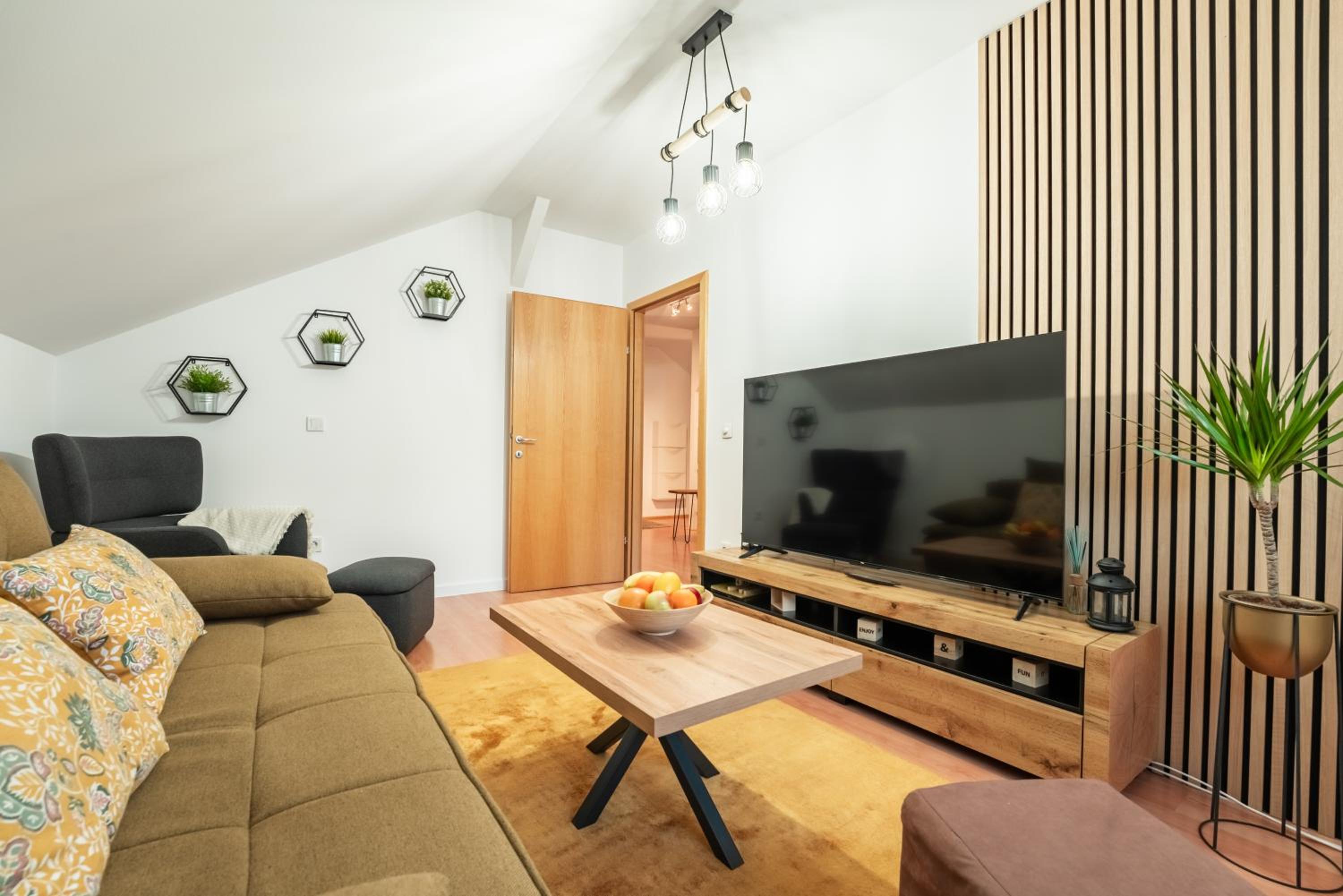 Apartment photo 1
