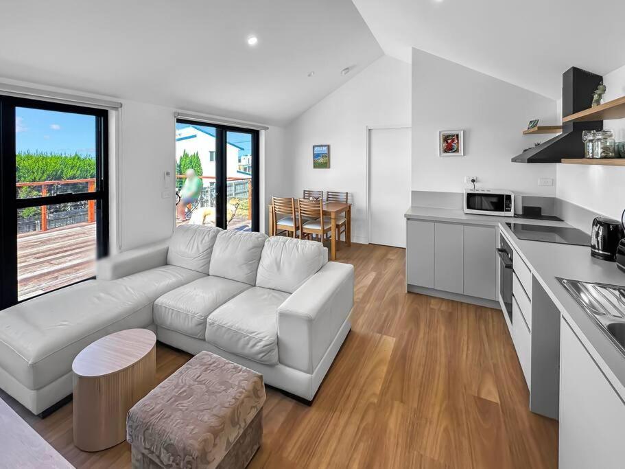 Two-Bedroom House photo 2