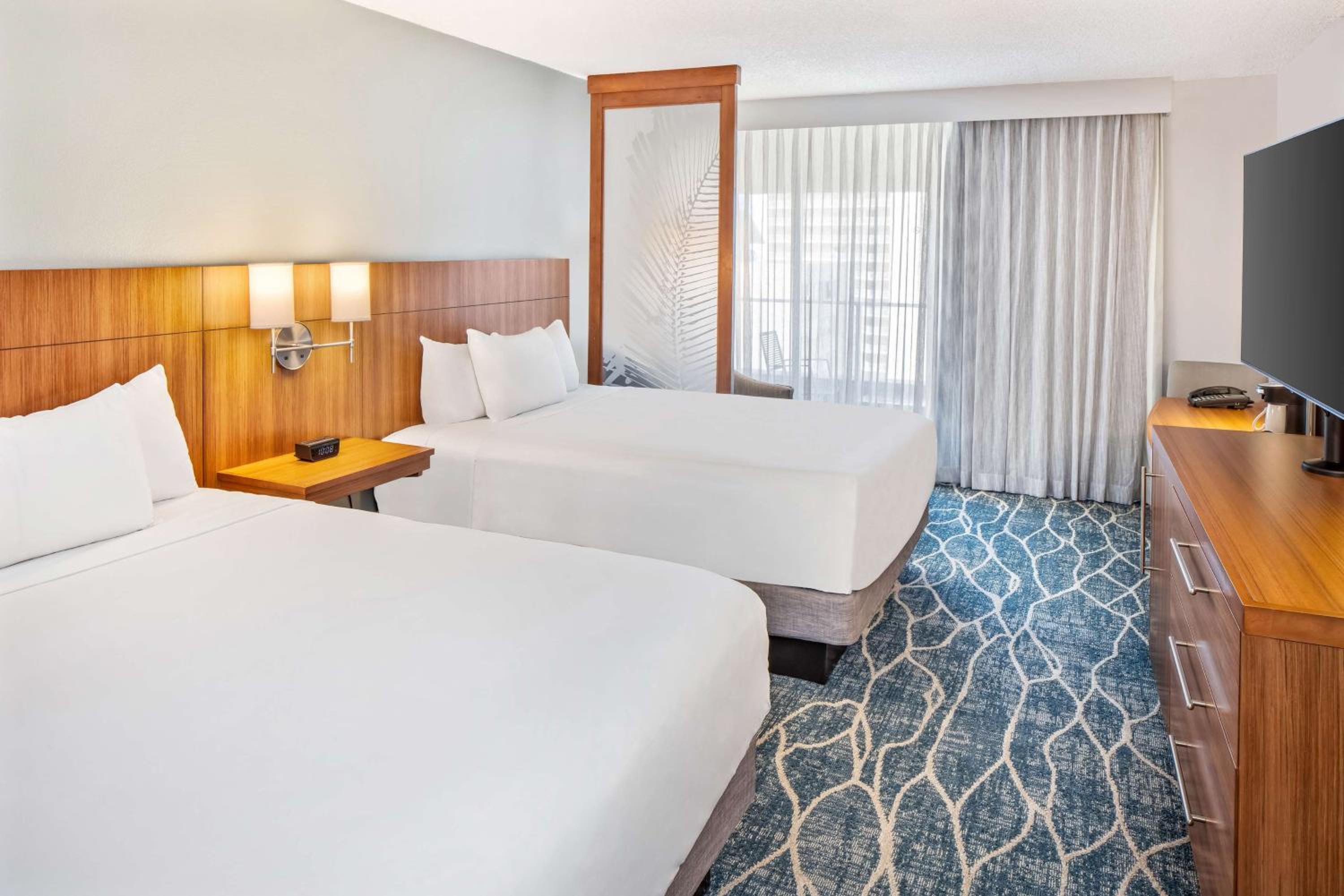 Queen Room with Two Queen Beds with Sofa Bed and Ocean View