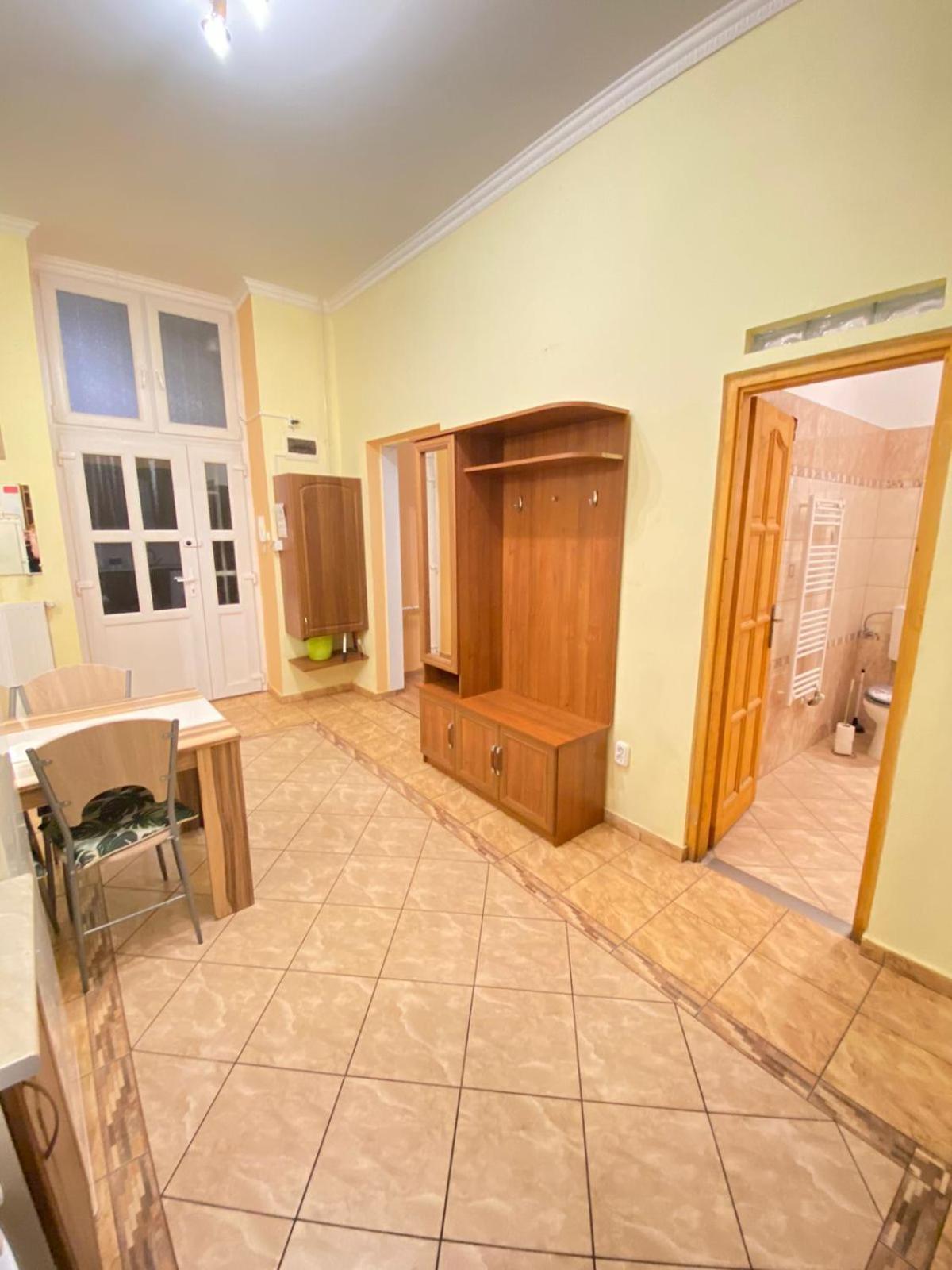 Two-Bedroom Apartment - Photo 28