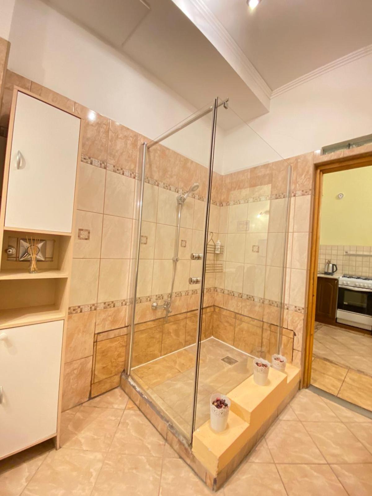 Two-Bedroom Apartment - Photo 23