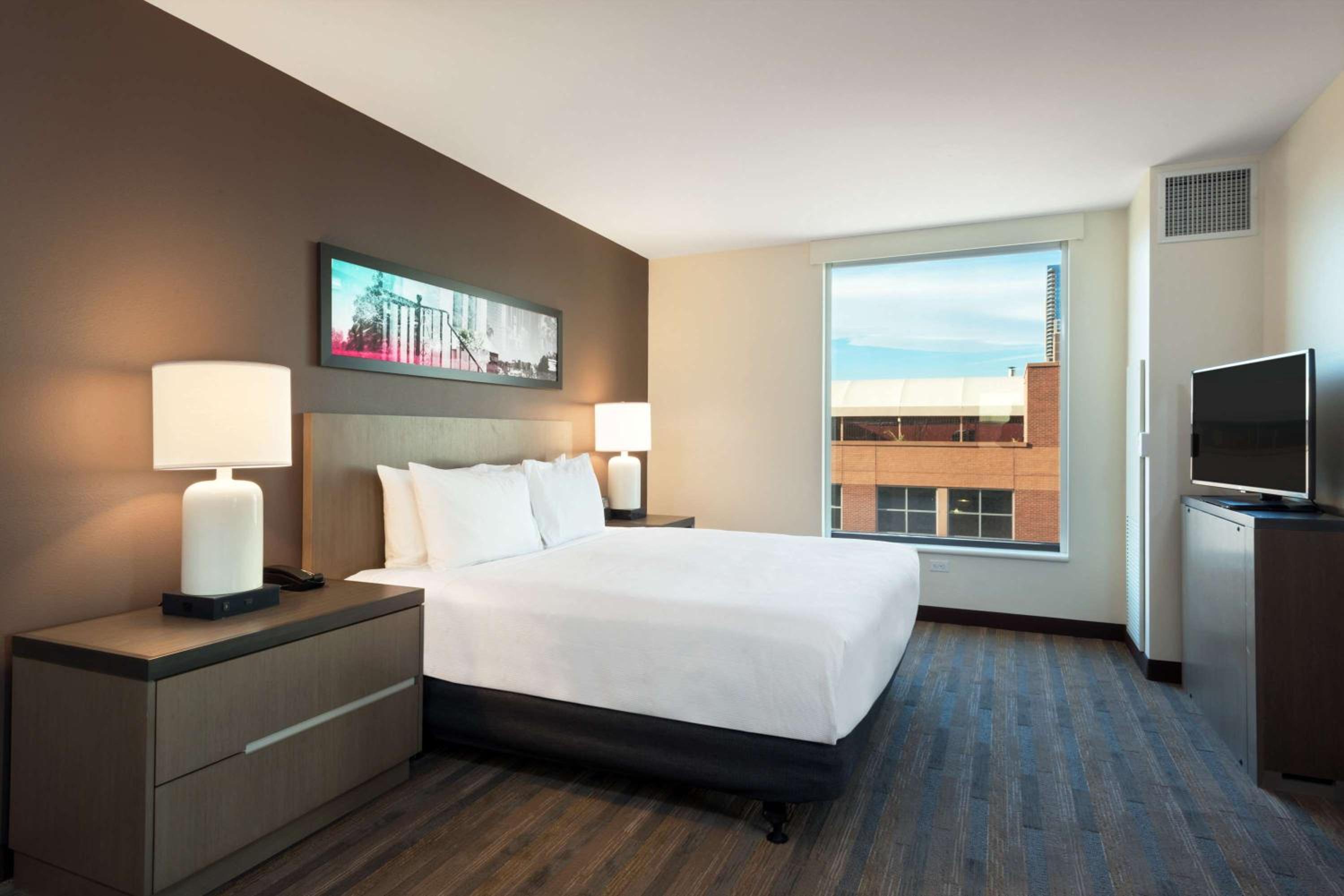 One-Bedroom King Suite with Accessible Tub - Disability Access