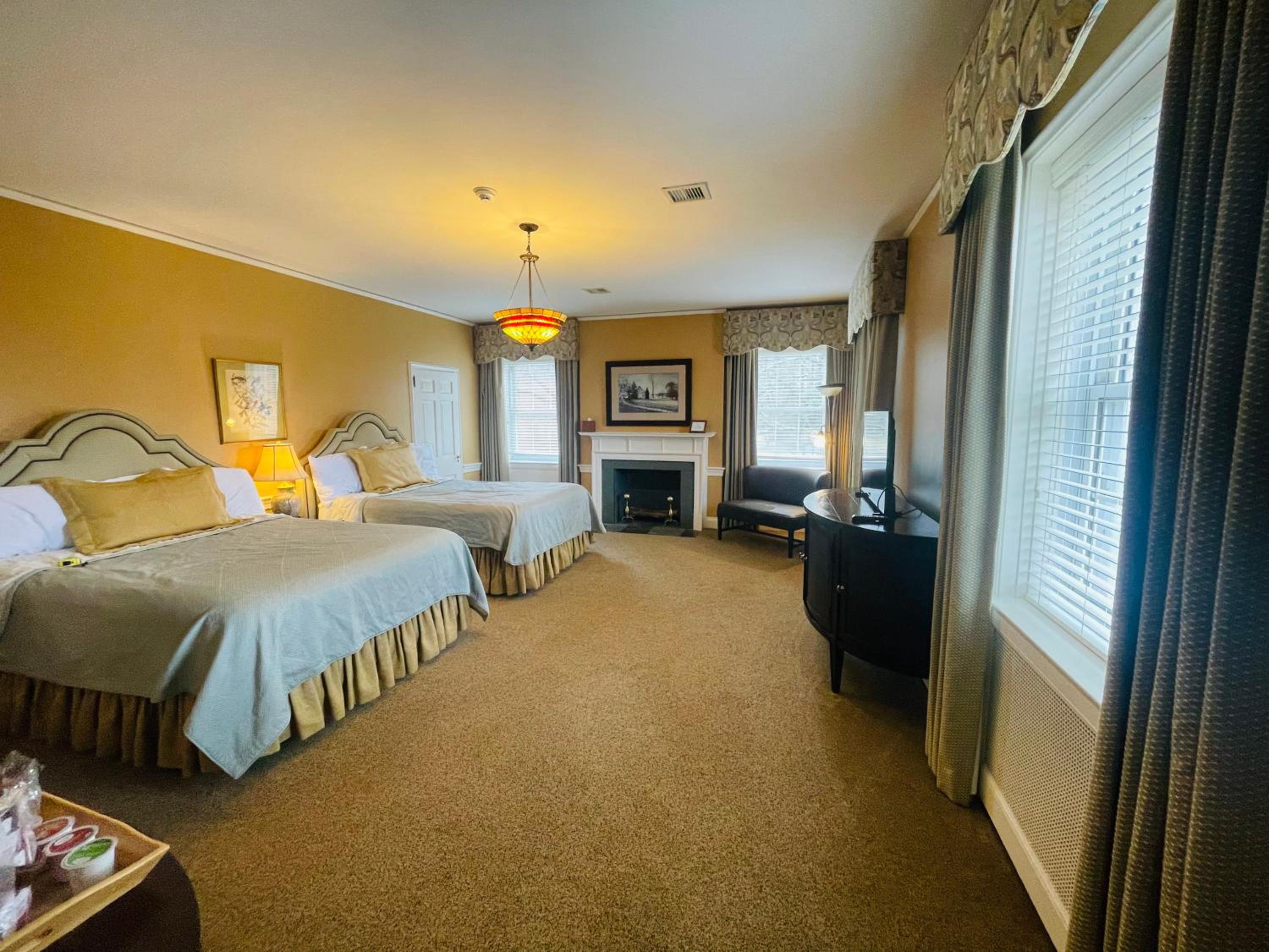 Superior Queen Room with Two Queen Beds - Photo 1