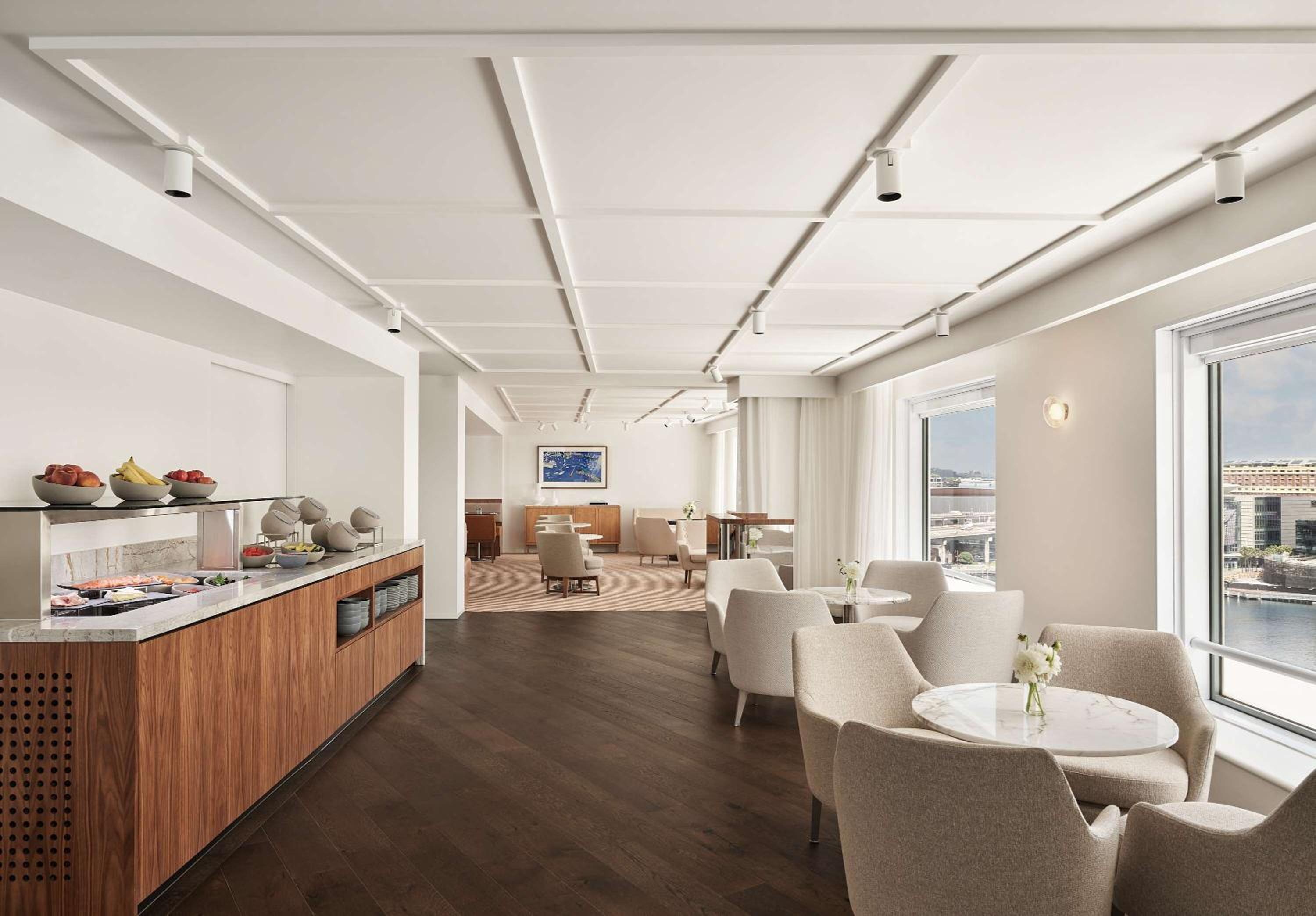 King Room with Darling Harbor View - Club Access