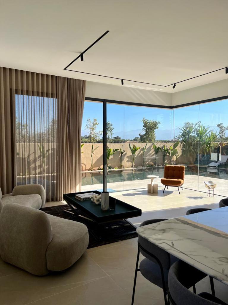 Standard Villa photo 1