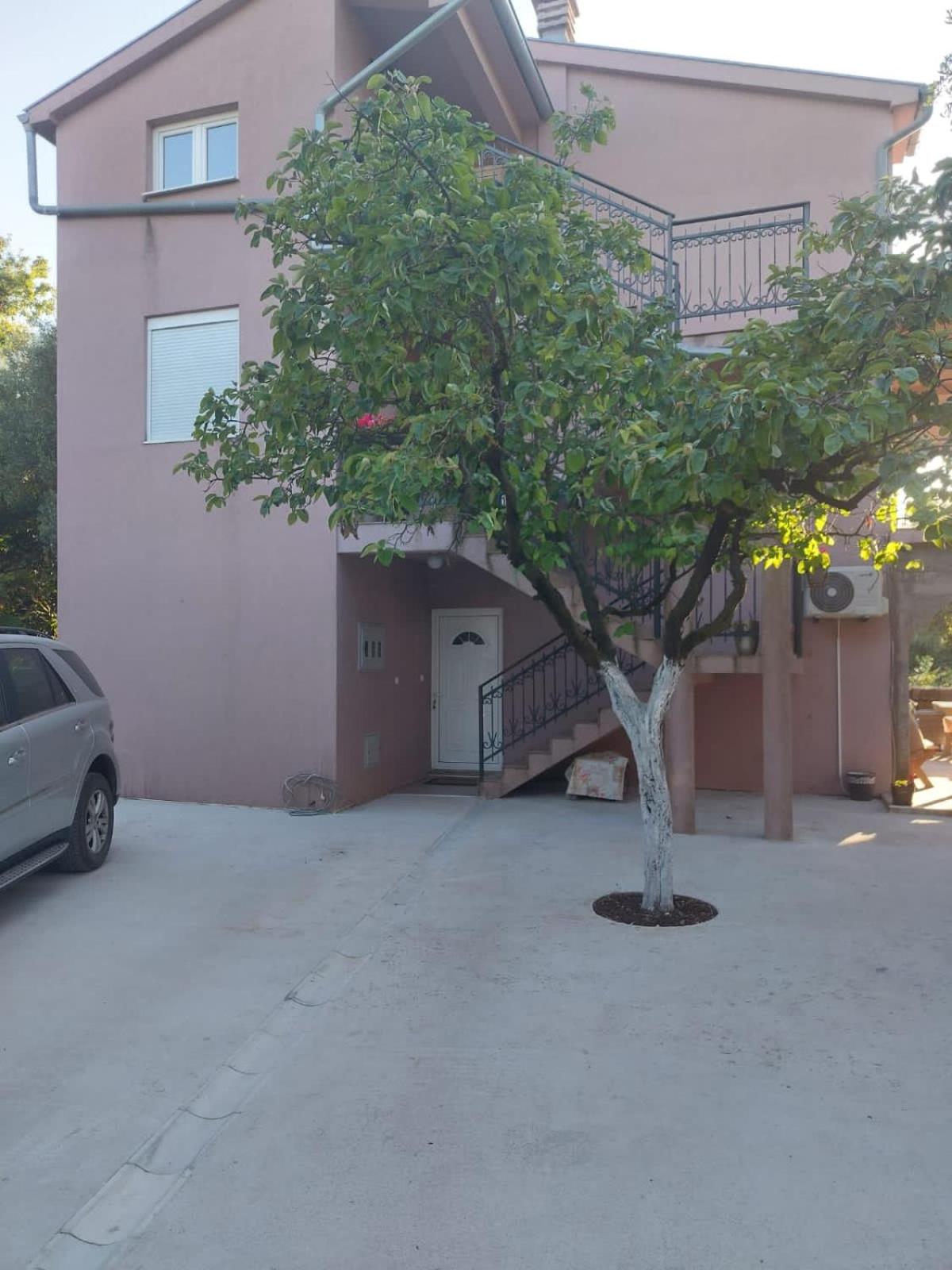 Apartment - Ground Floor photo 1