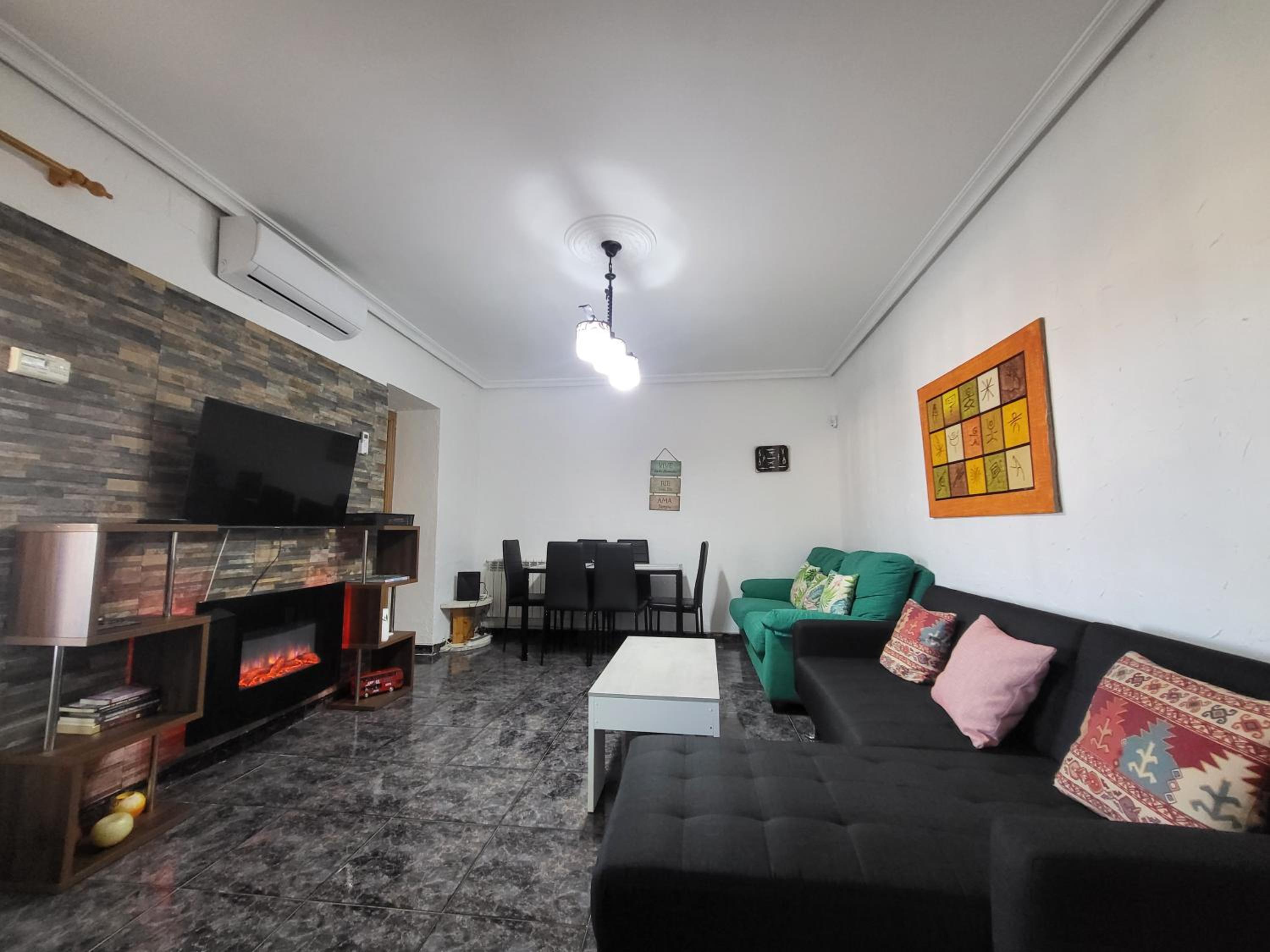 Casa de cuatro habitaciones