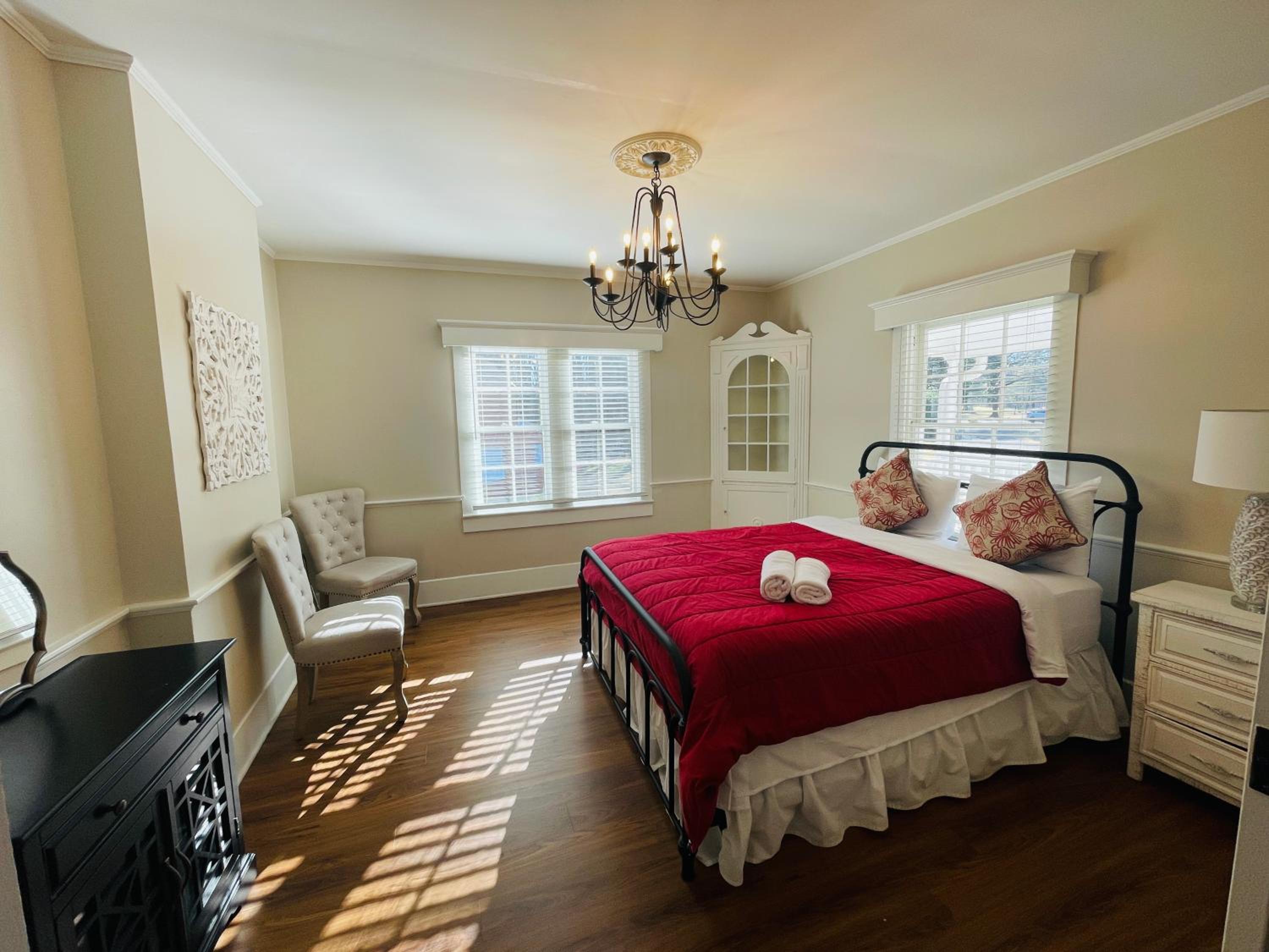 Superior Suite - Photo 4