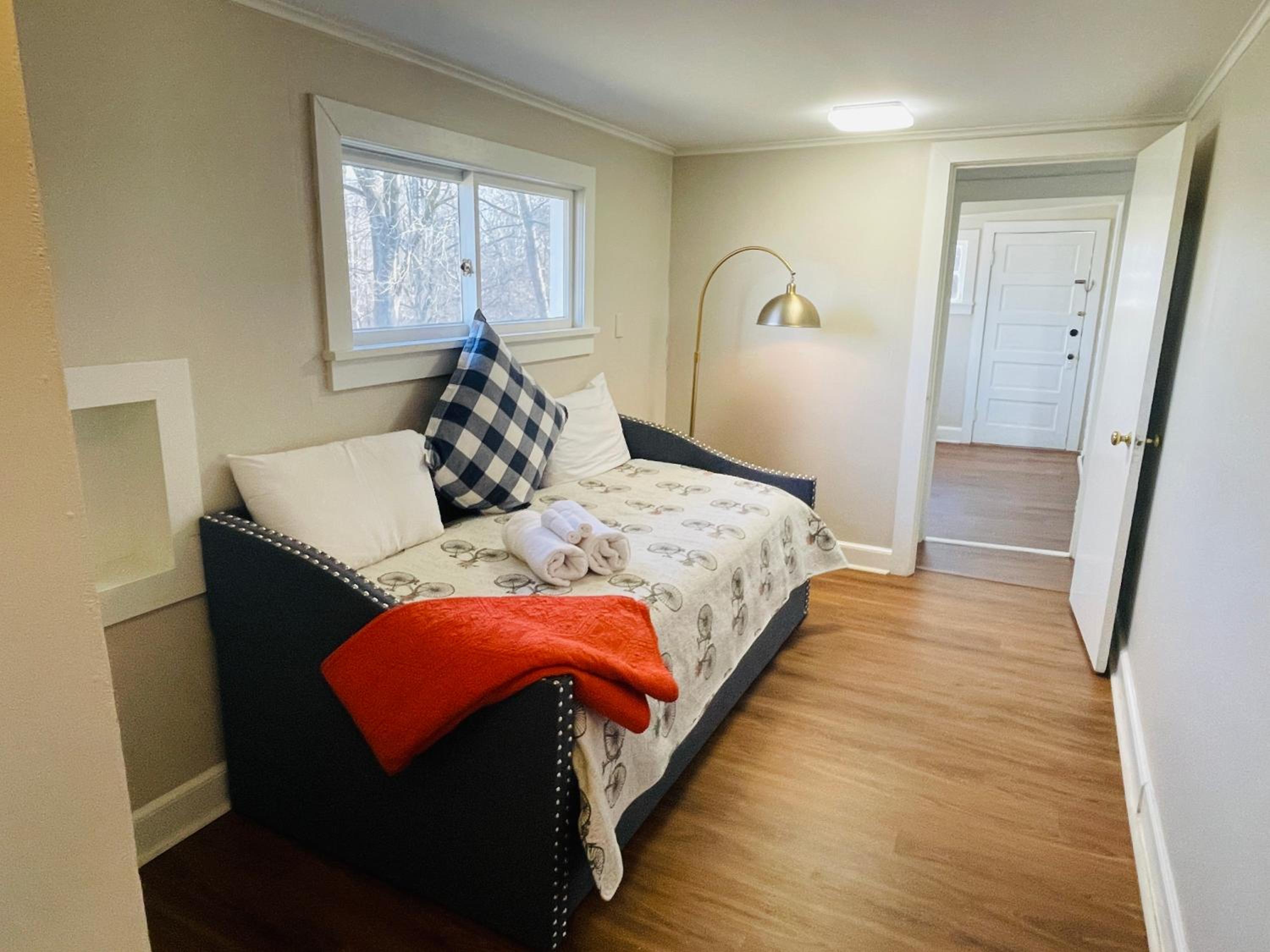 Superior Suite - Photo 25