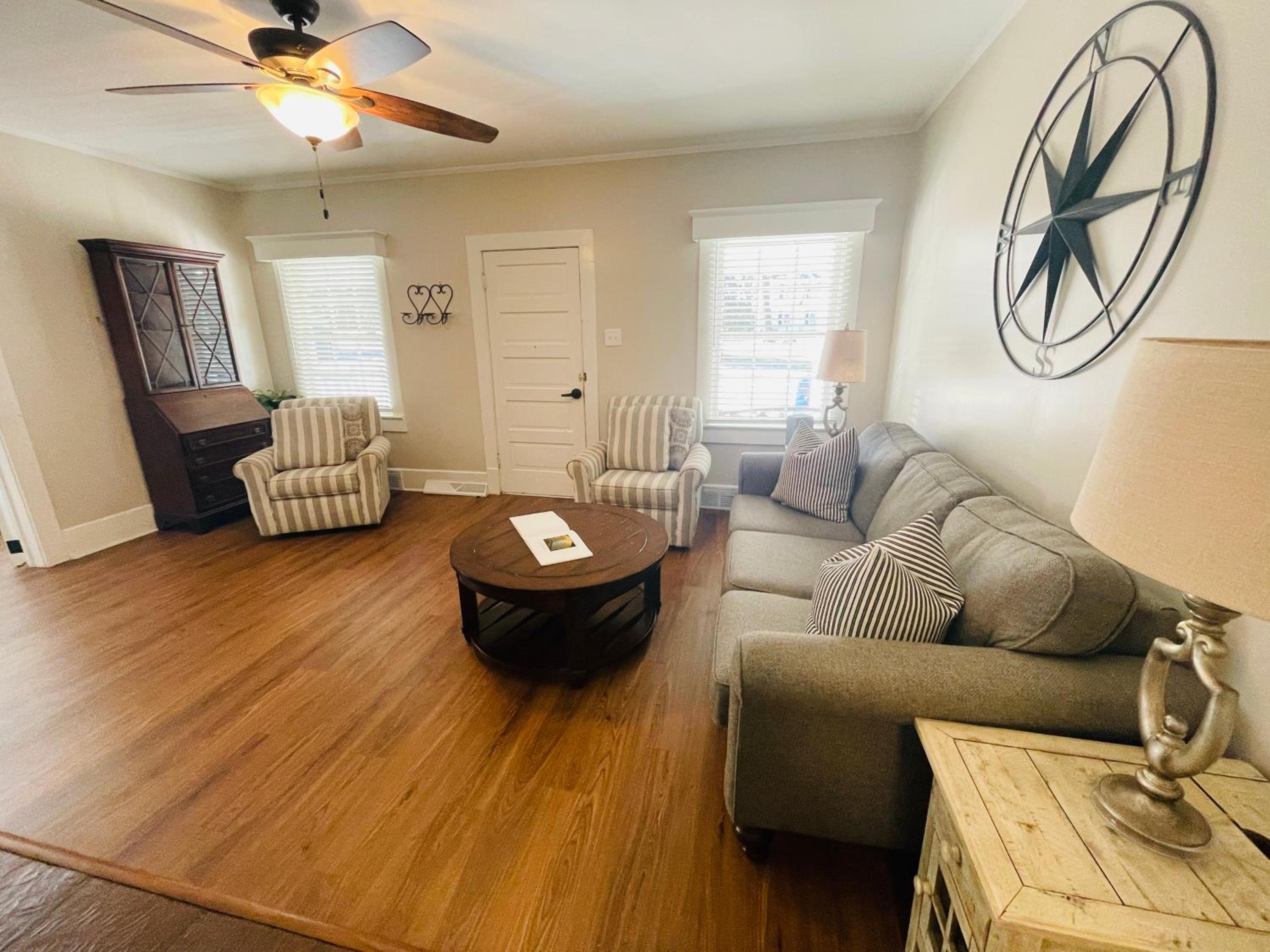 Superior Suite - Photo 20