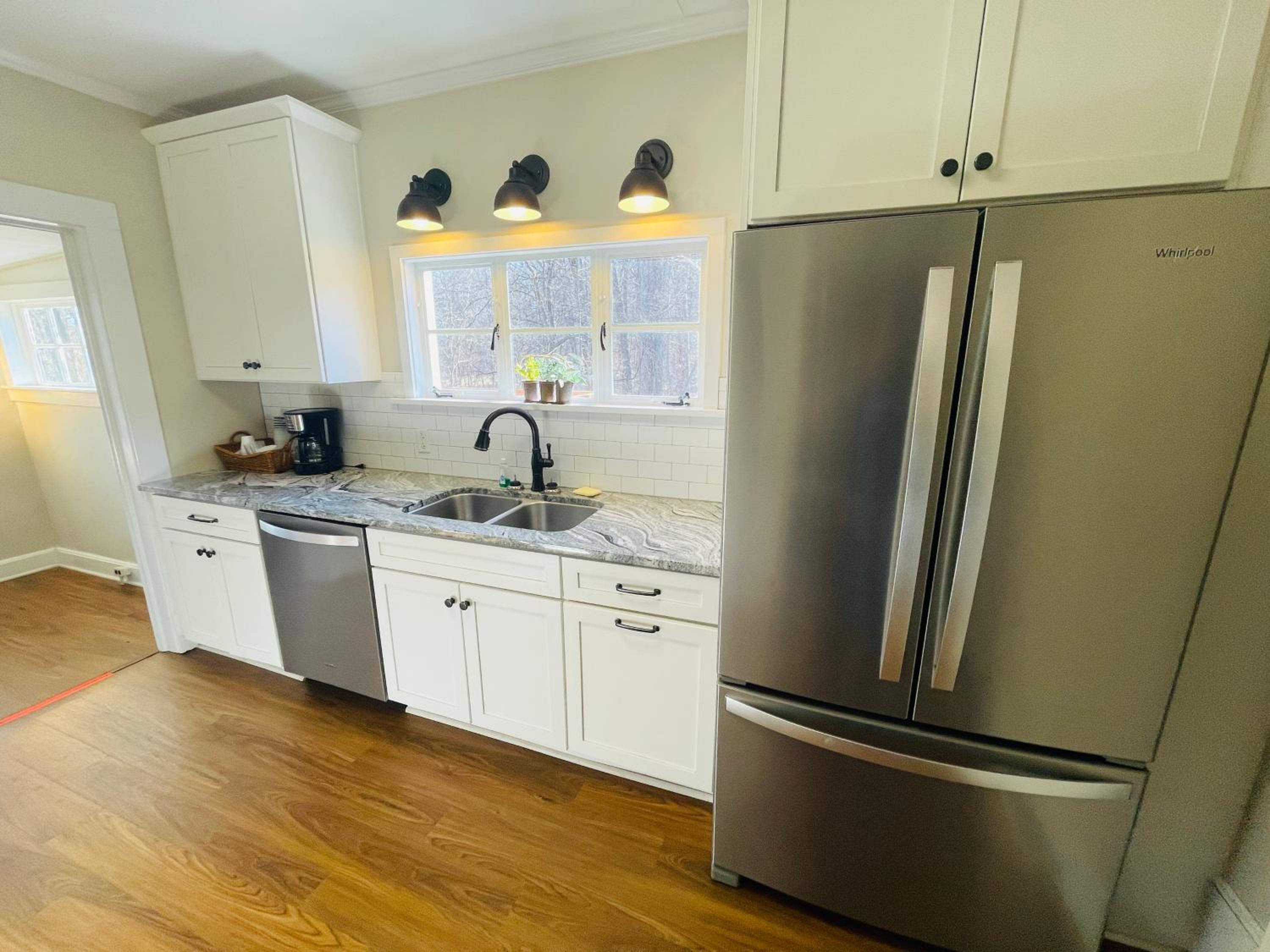 Superior Suite - Photo 14